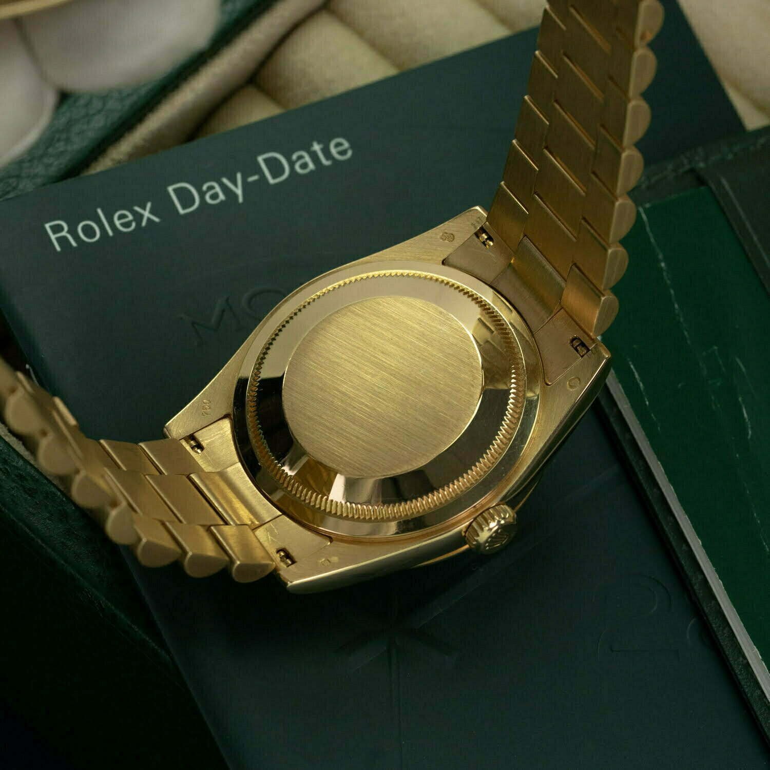 Rolex Day-Date 36 Yellow Gold Green Index Dial & Fluted Bezel President Bracelet 118238【1:1 Replica】