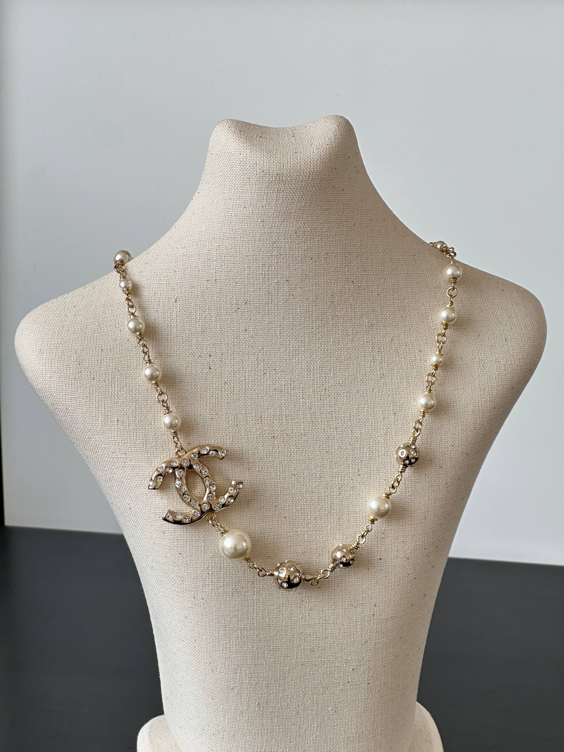 Chanel Classic Interlocking CC Crystal & Pearl Necklace
