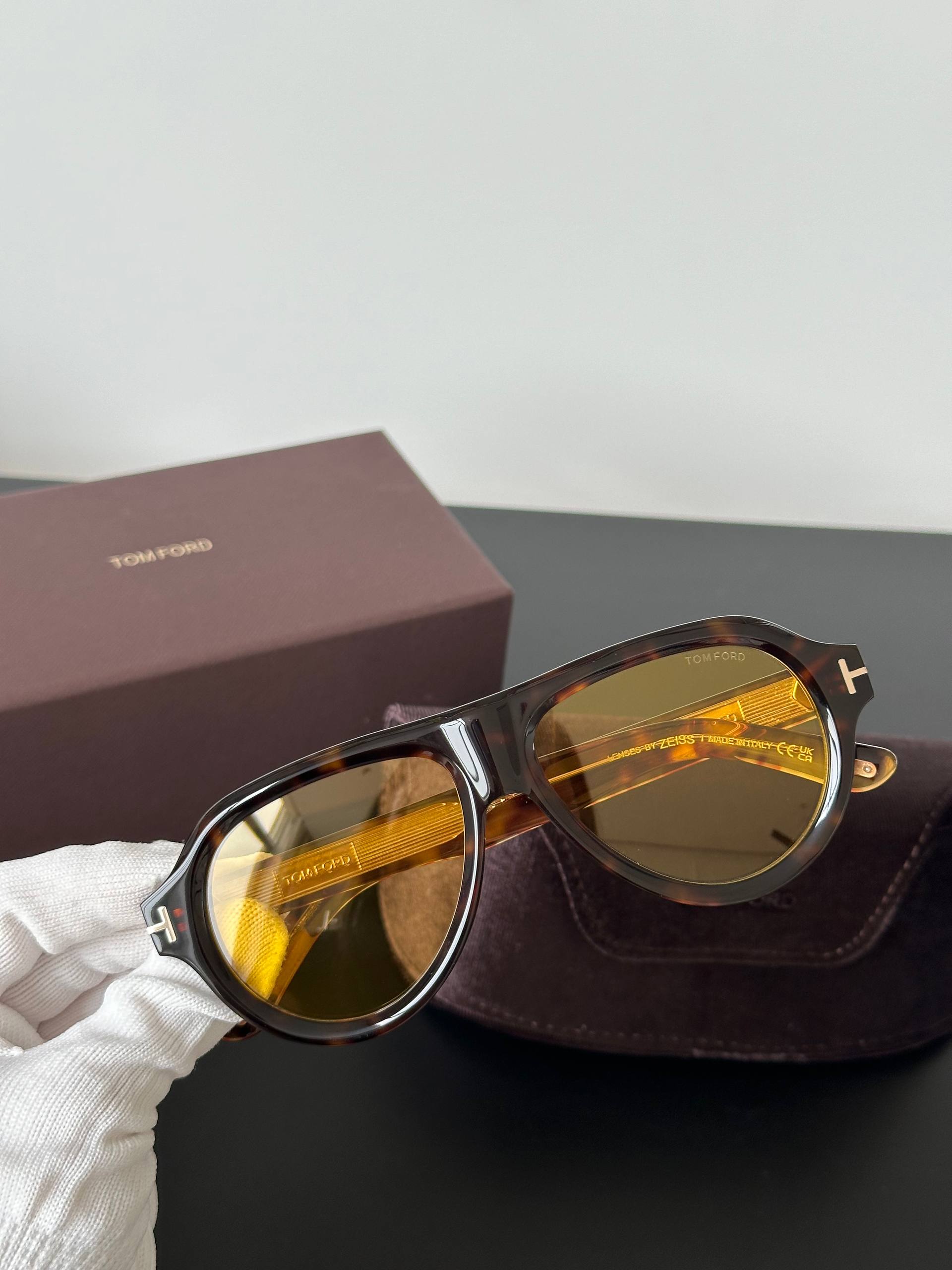 Tom Ford Square Sunglasses with Tortoiseshell Frame
