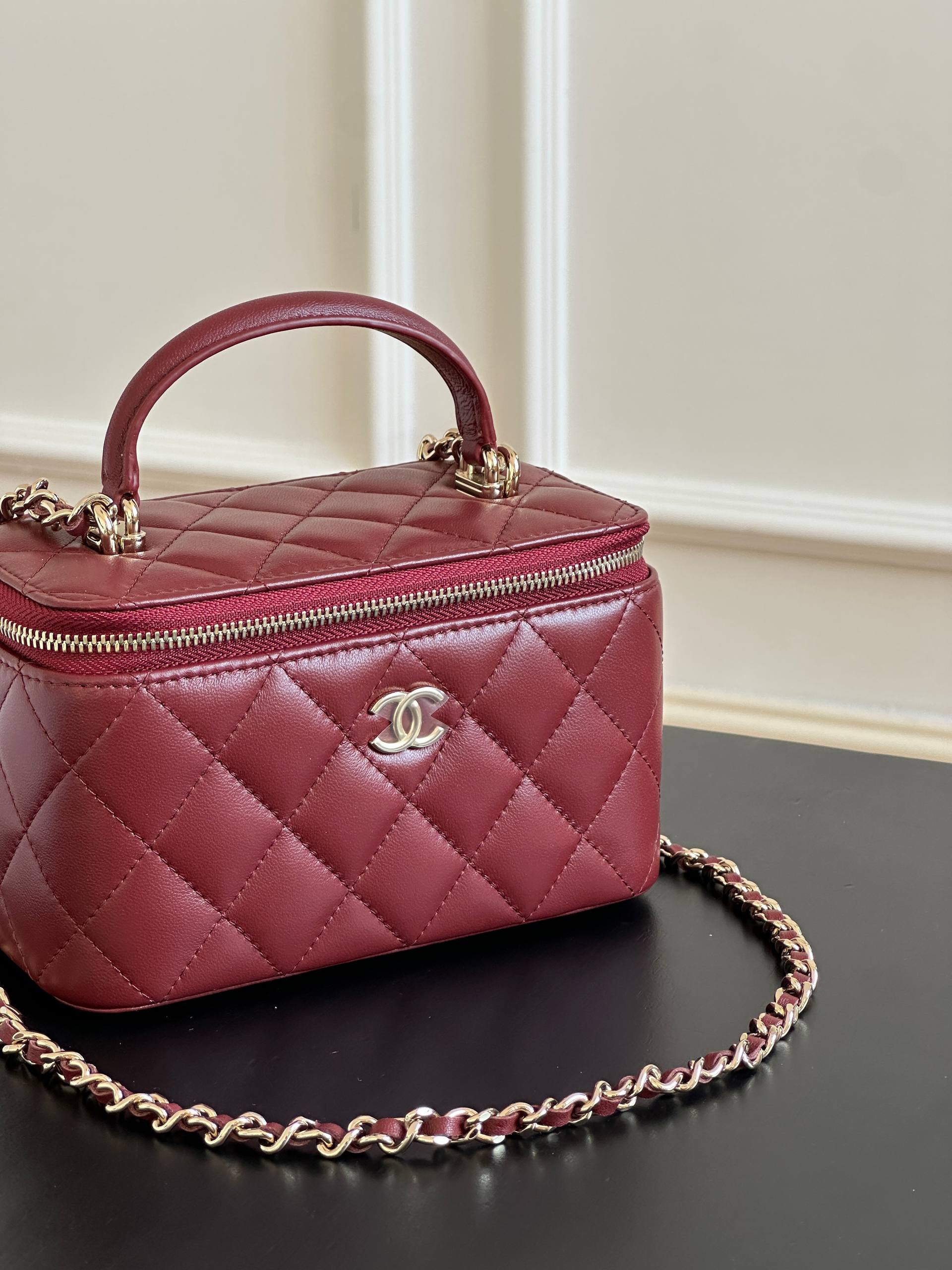 CHANEL Burgundy Lambskin Quilted Vanity Case Chain Crossbody Bag