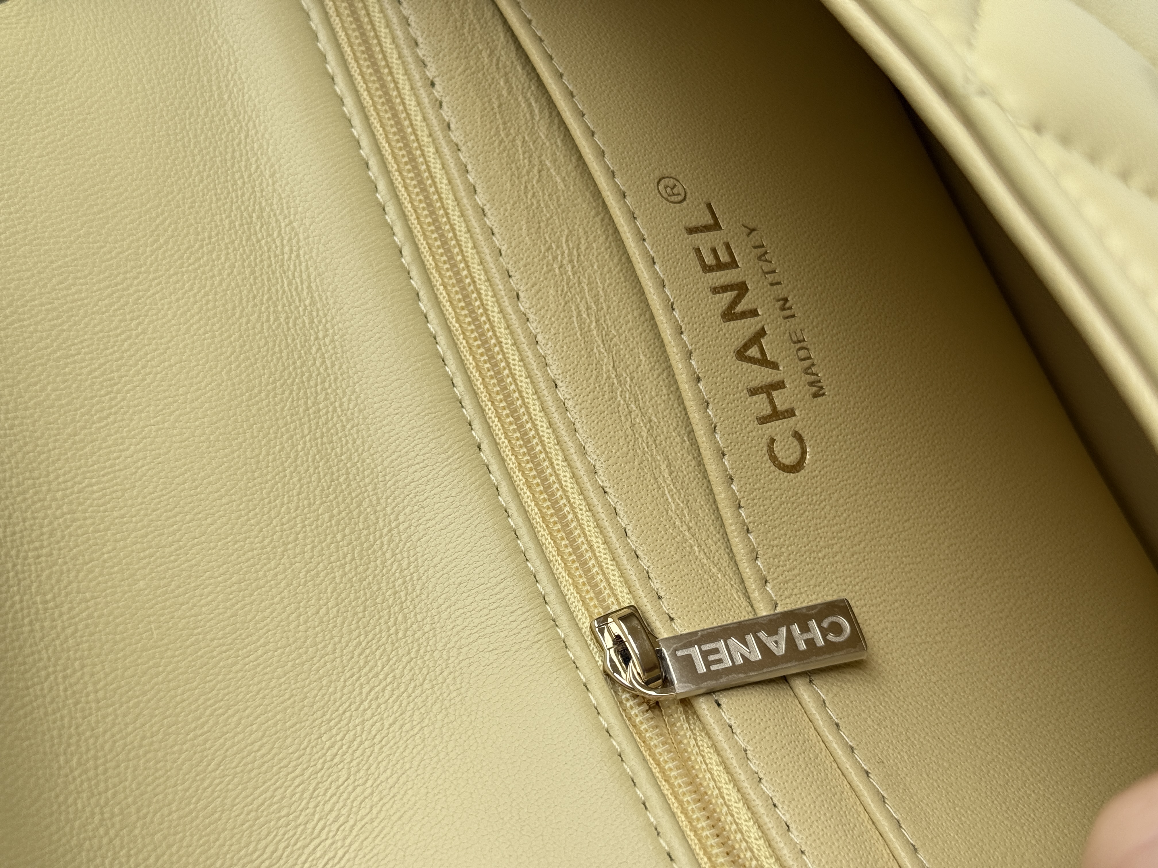 CHANEL Classic Flap (CF) Small Handbag