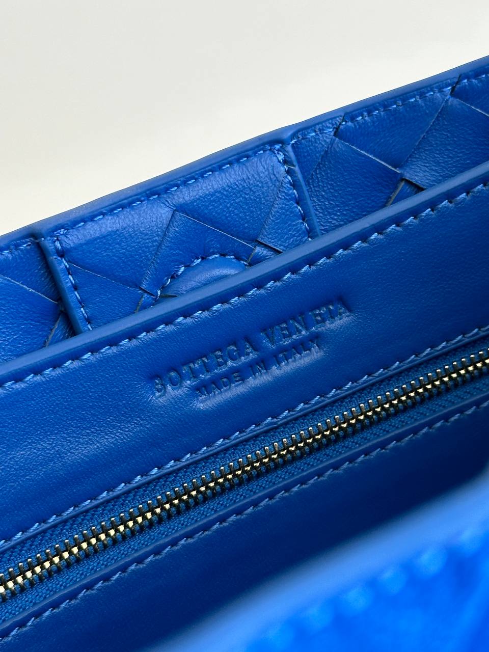Bottega Veneta Small Andiamo Intrecciato Suede Tote Bag