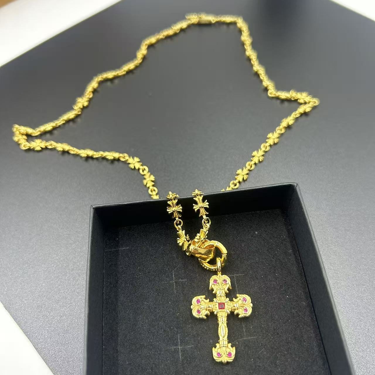 CHROME HEARTS 22K GOLD POWDER DIAMOND CROSS NECKLACE