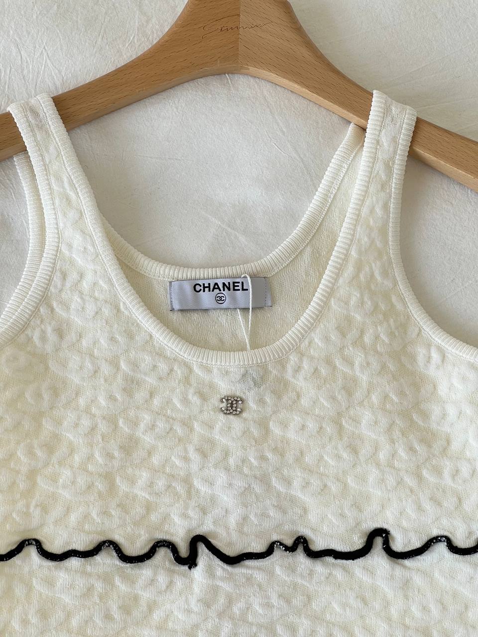 Chanel White Textured Jacquard Knit Tank Top With Crystal CC Logo