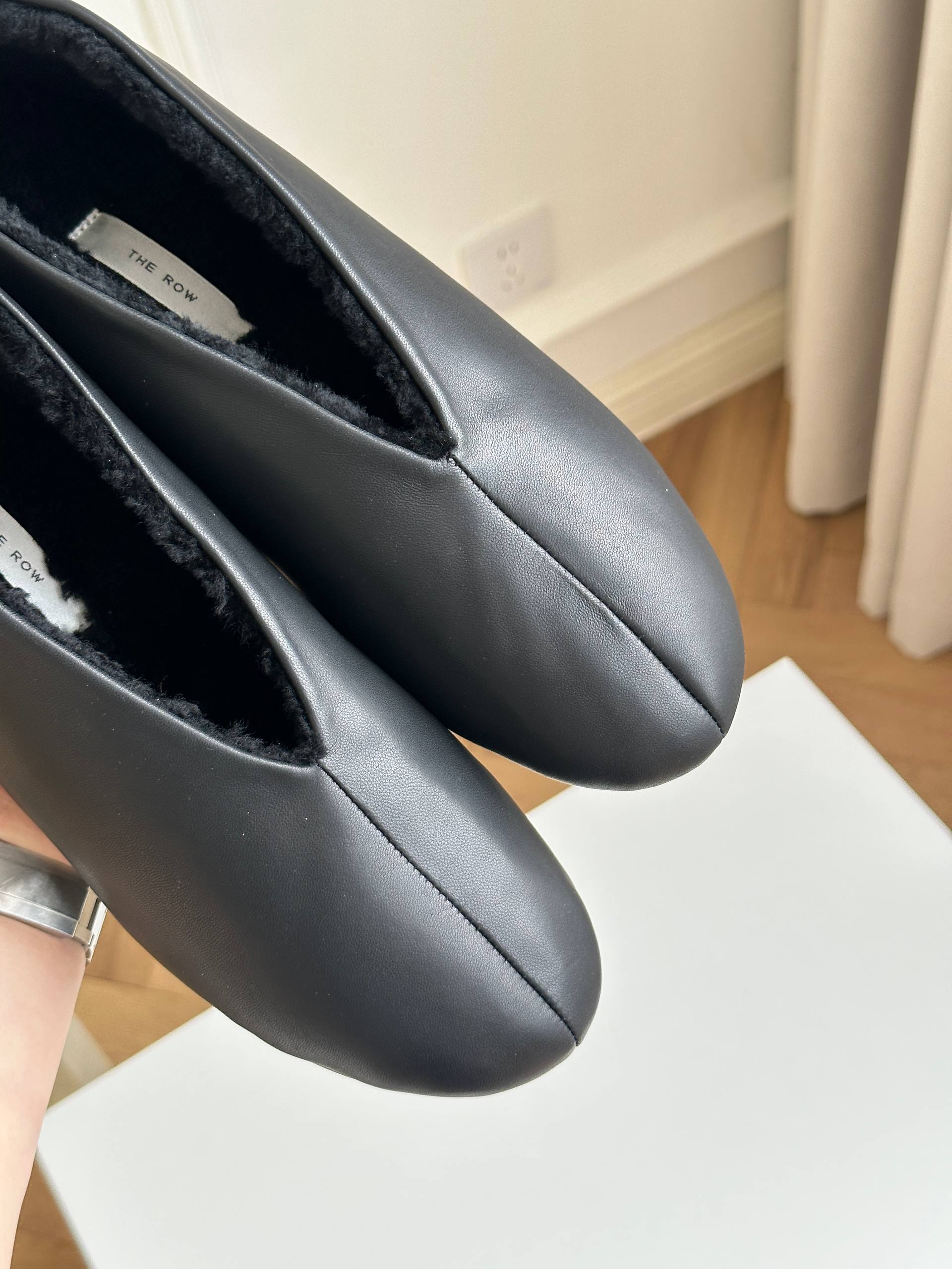 THE ROW Black Lambskin Shearling Lined V-Neck Slip-On Mules