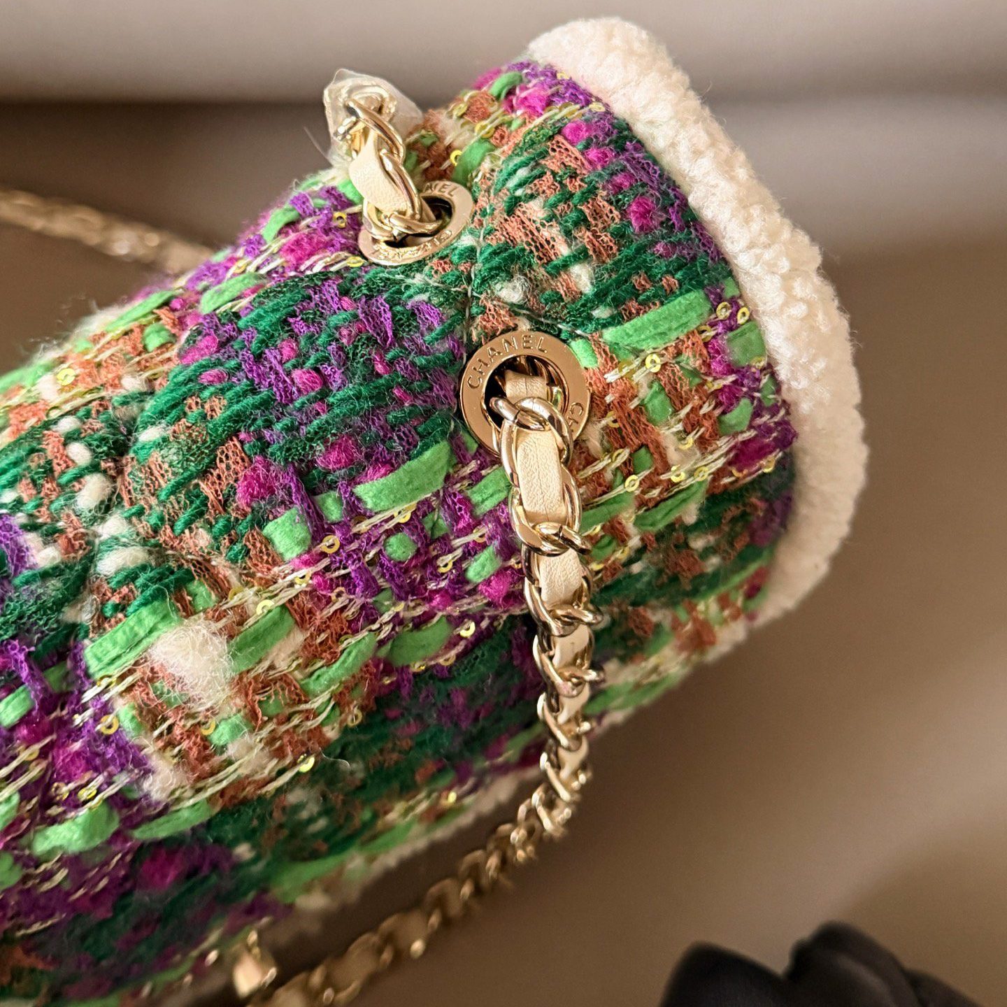 LARGE FLAP BAG MULTICOLOR 25X16CM