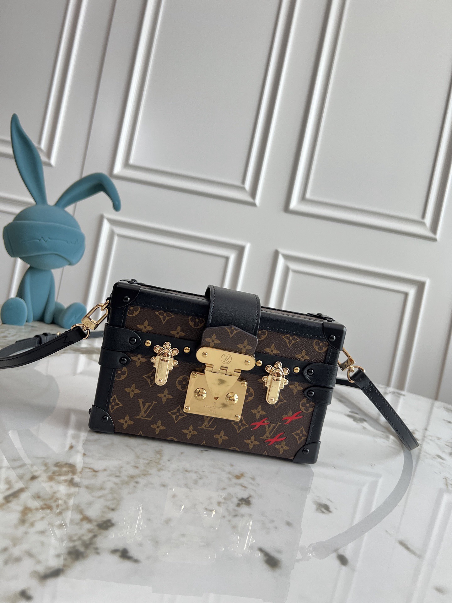 LV Petite Malle Monogram Canvas Bag Top Quality