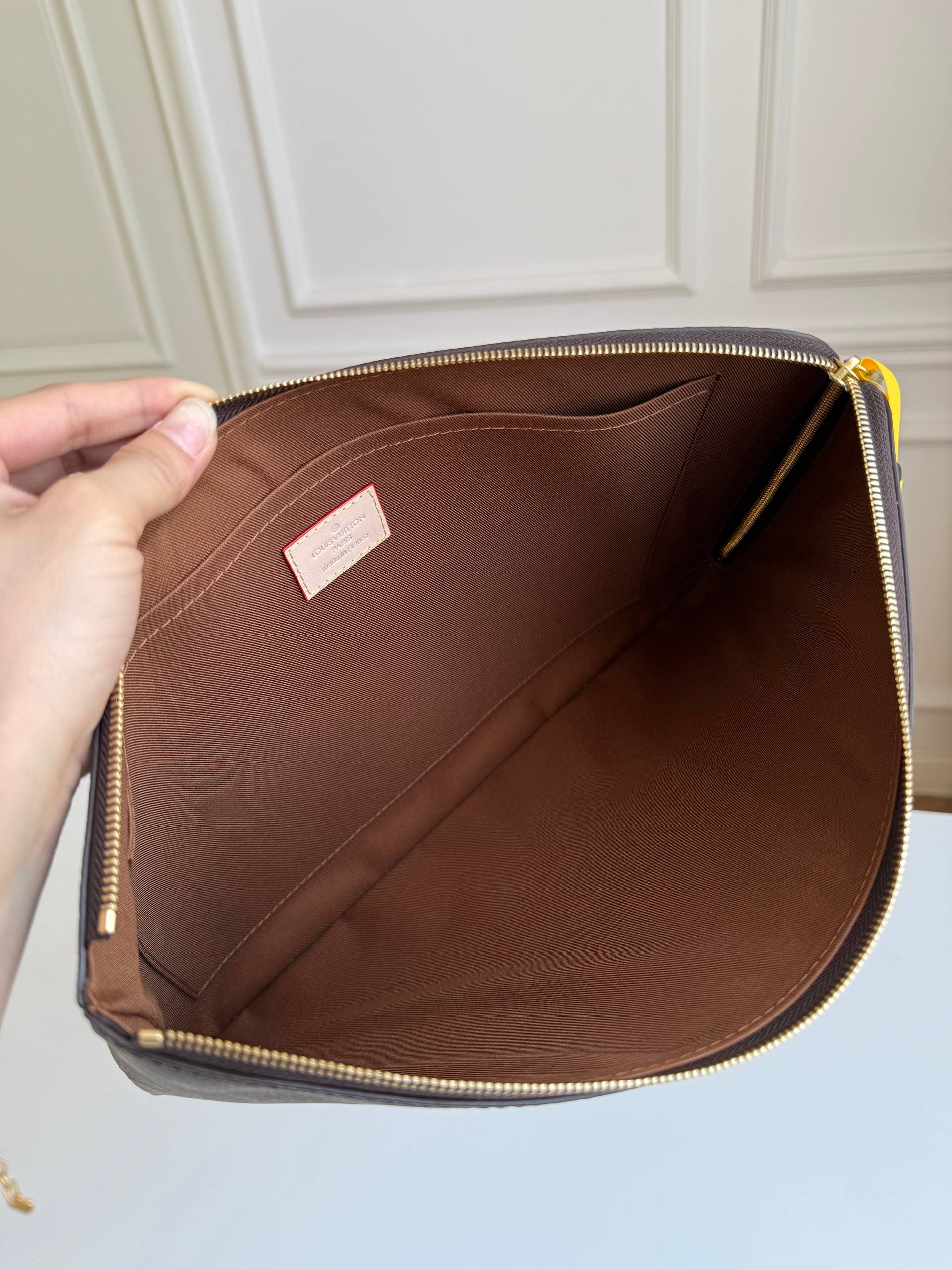 Louis Vuitton Monogram Poche Documents
