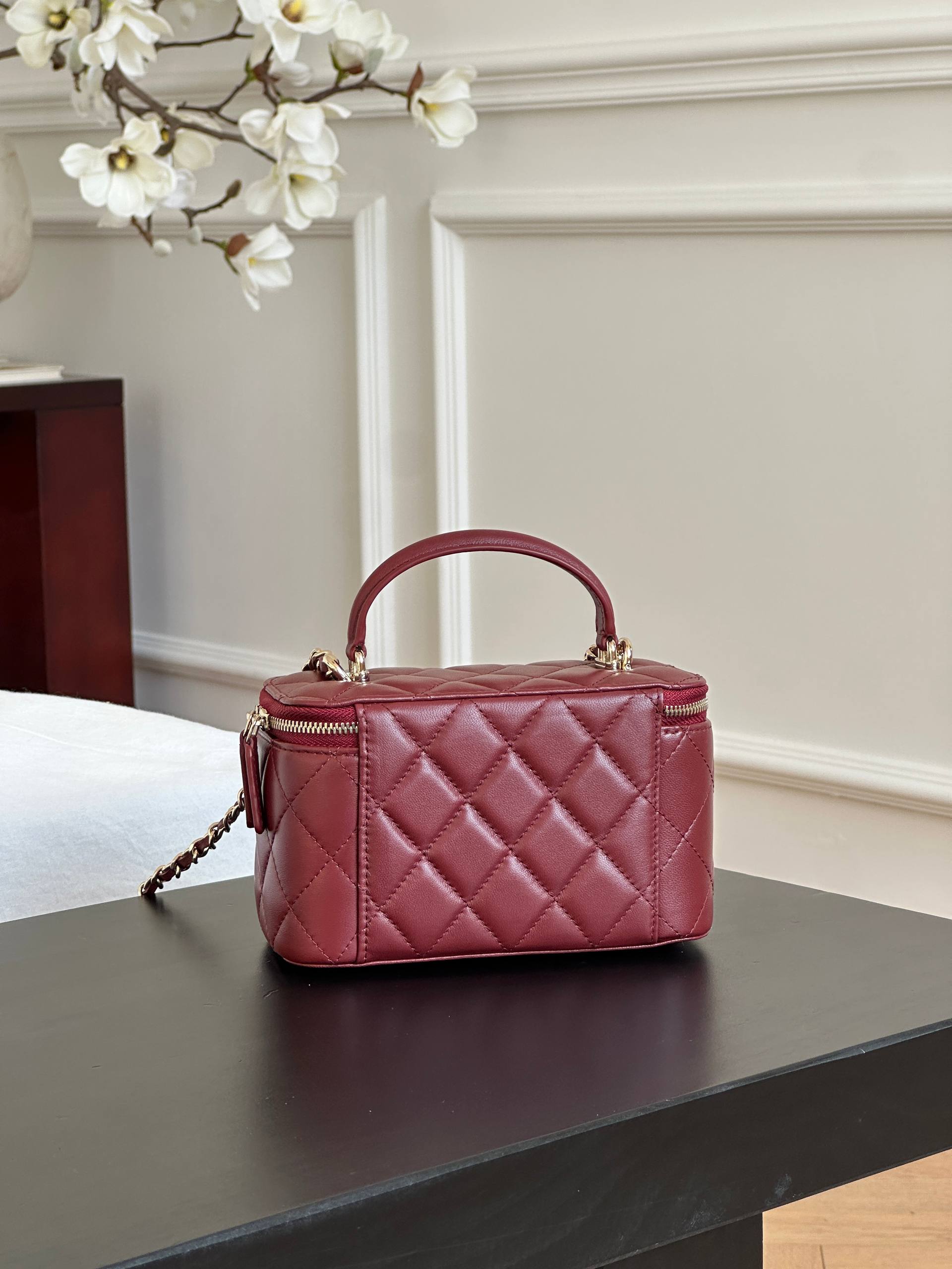 CHANEL Burgundy Lambskin Quilted Vanity Case Chain Crossbody Bag