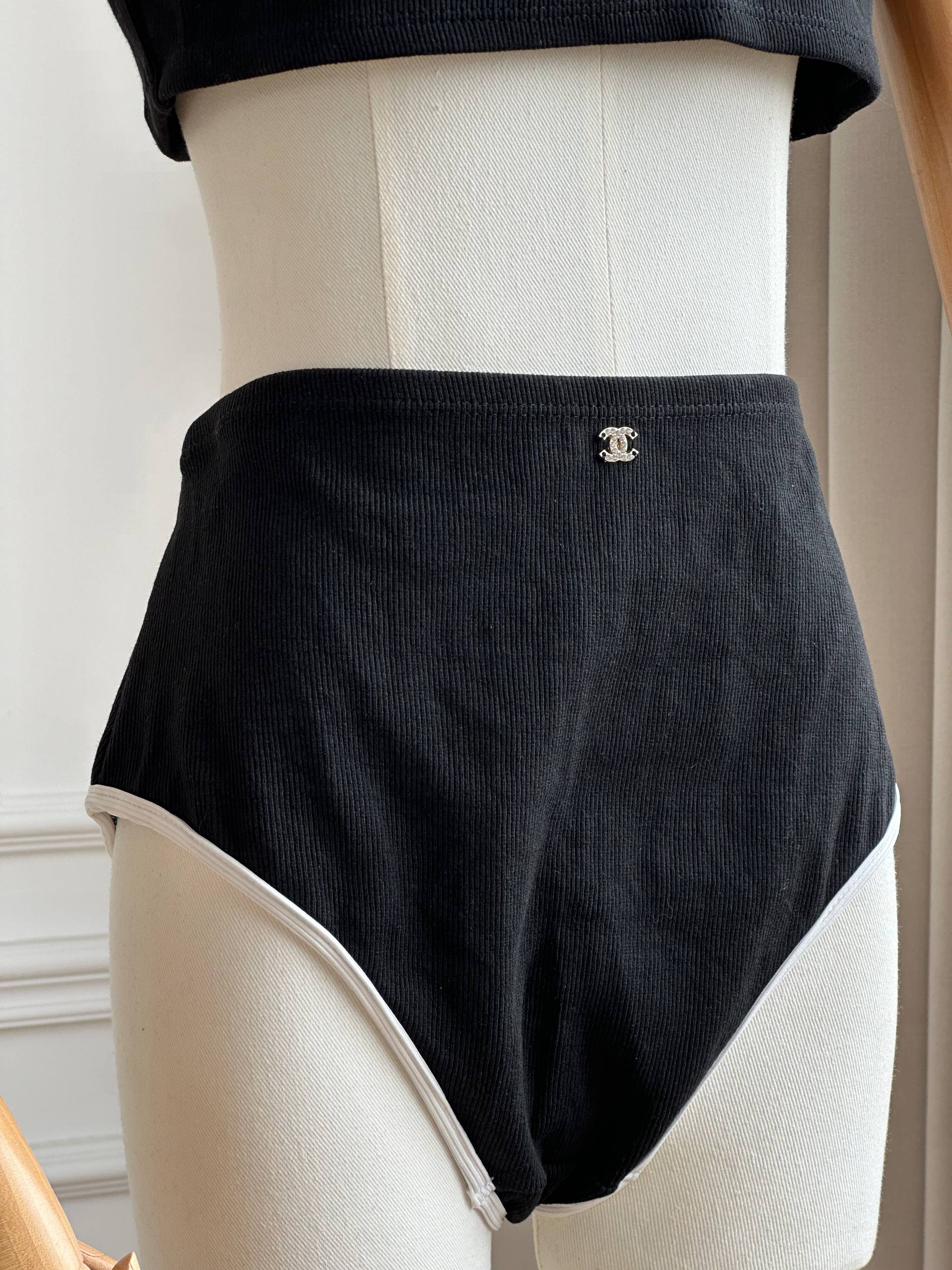 Chanel Black and White Contrast Rib-Knit Two-Piece Set