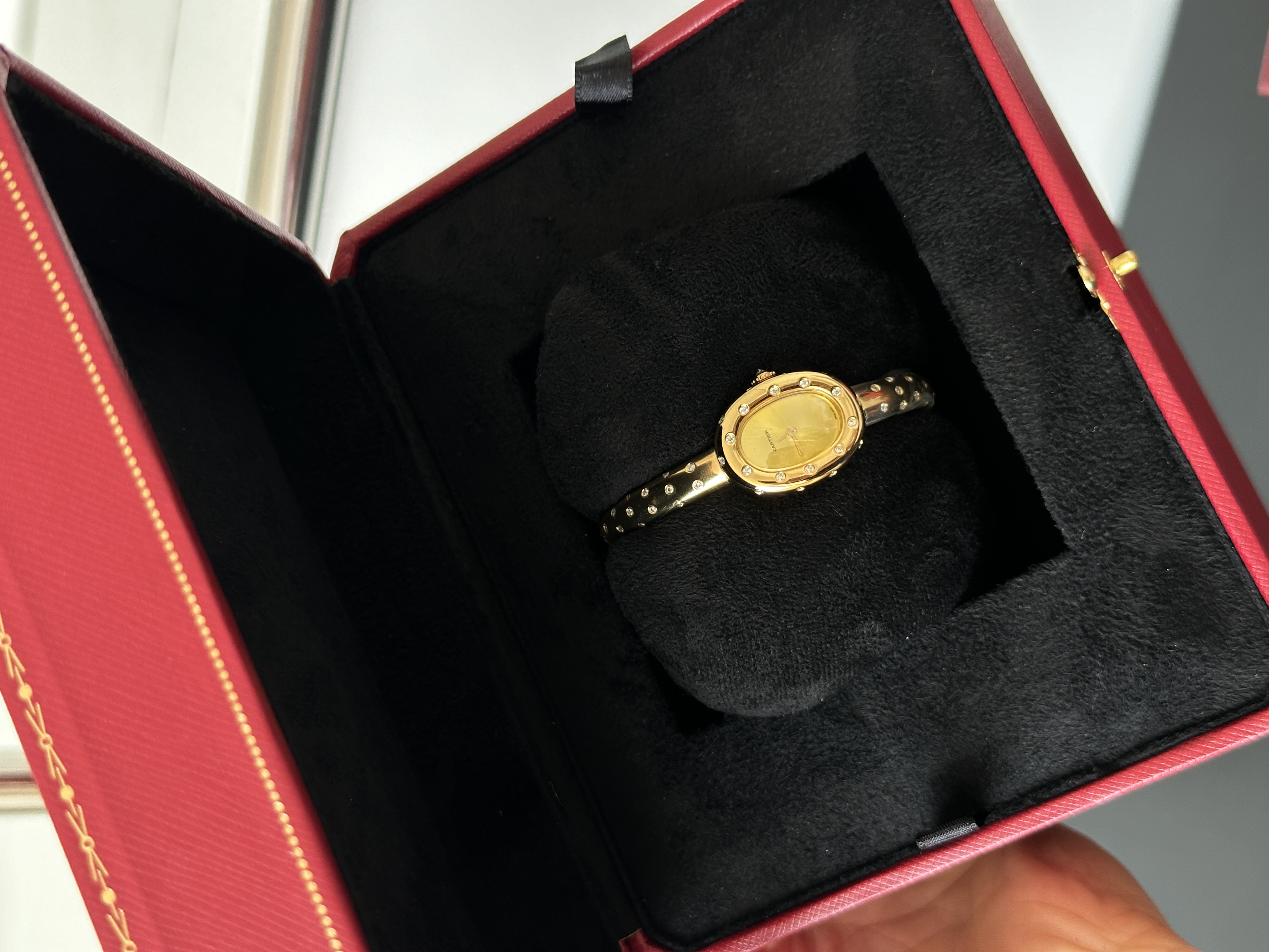 Cartier Baignoire Oval Yellow Gold Diamond Bangle Watch