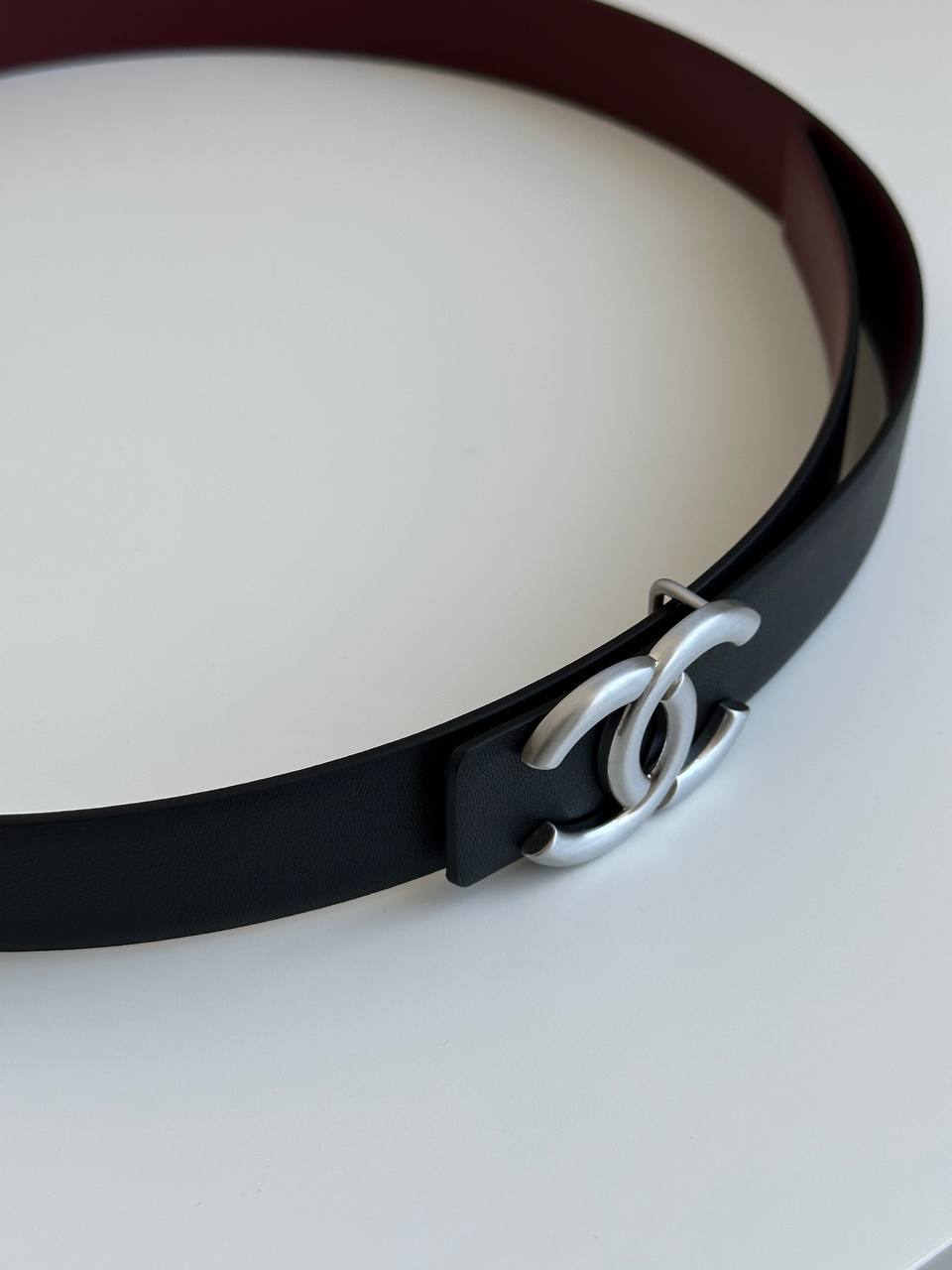 Chanel Black & Burgundy Reversible Smooth Leather Belt With Silver Interlocking CC Buckle