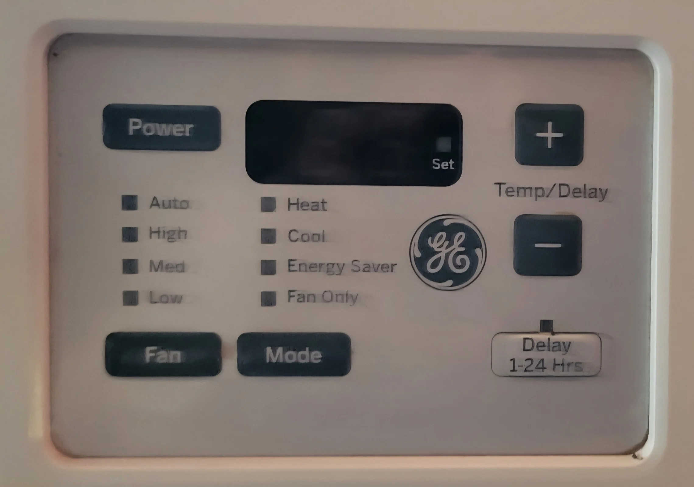 230v GE HEATER/AC COMBO UNIT w/ remote WGG0H