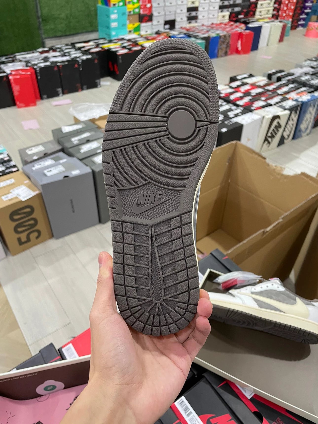 Air Jordan 1 Travis Scott Retro Low OG Reverse Mocha