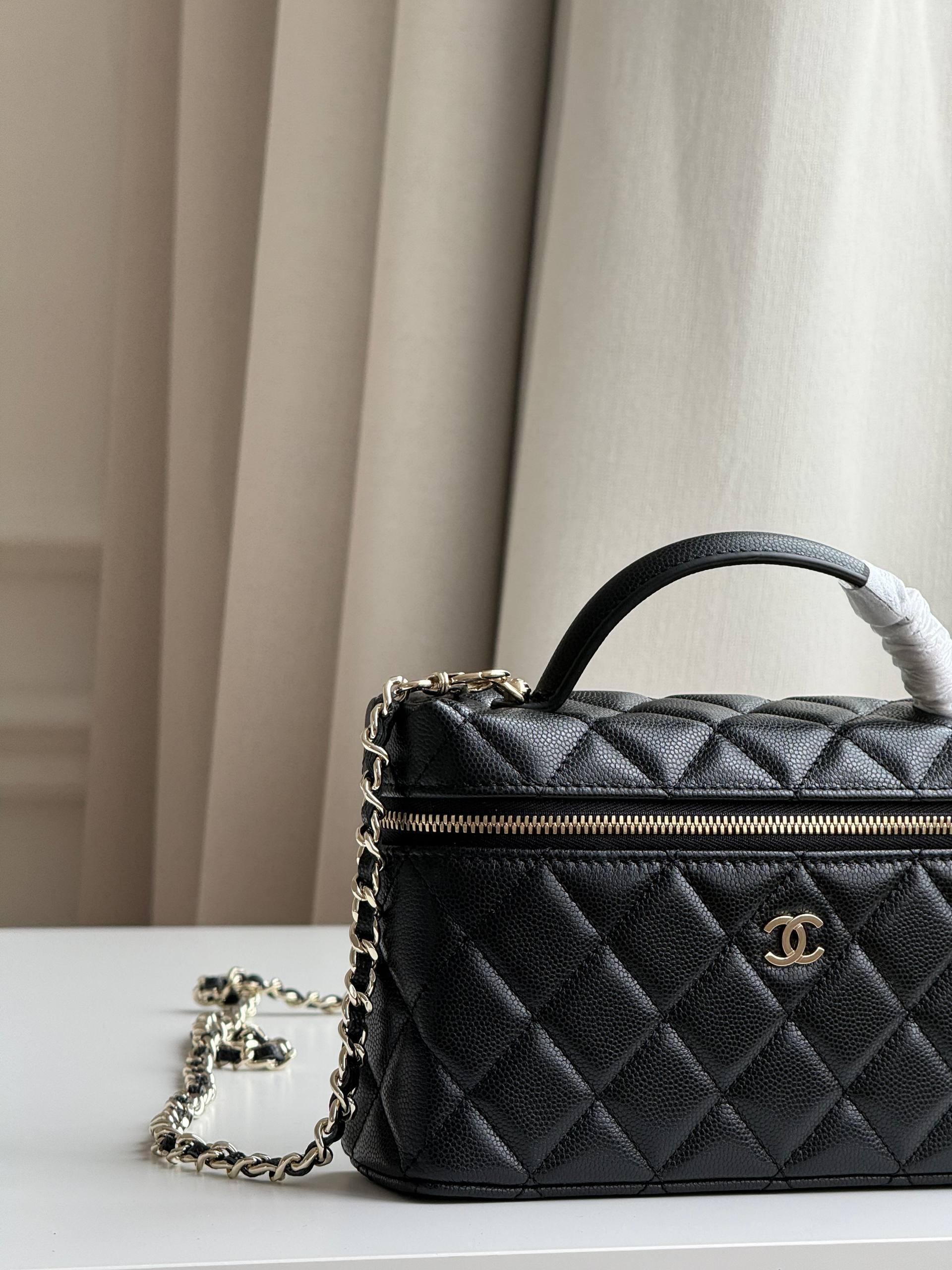 Chanel Caviar Leather Quilted Vanity Case