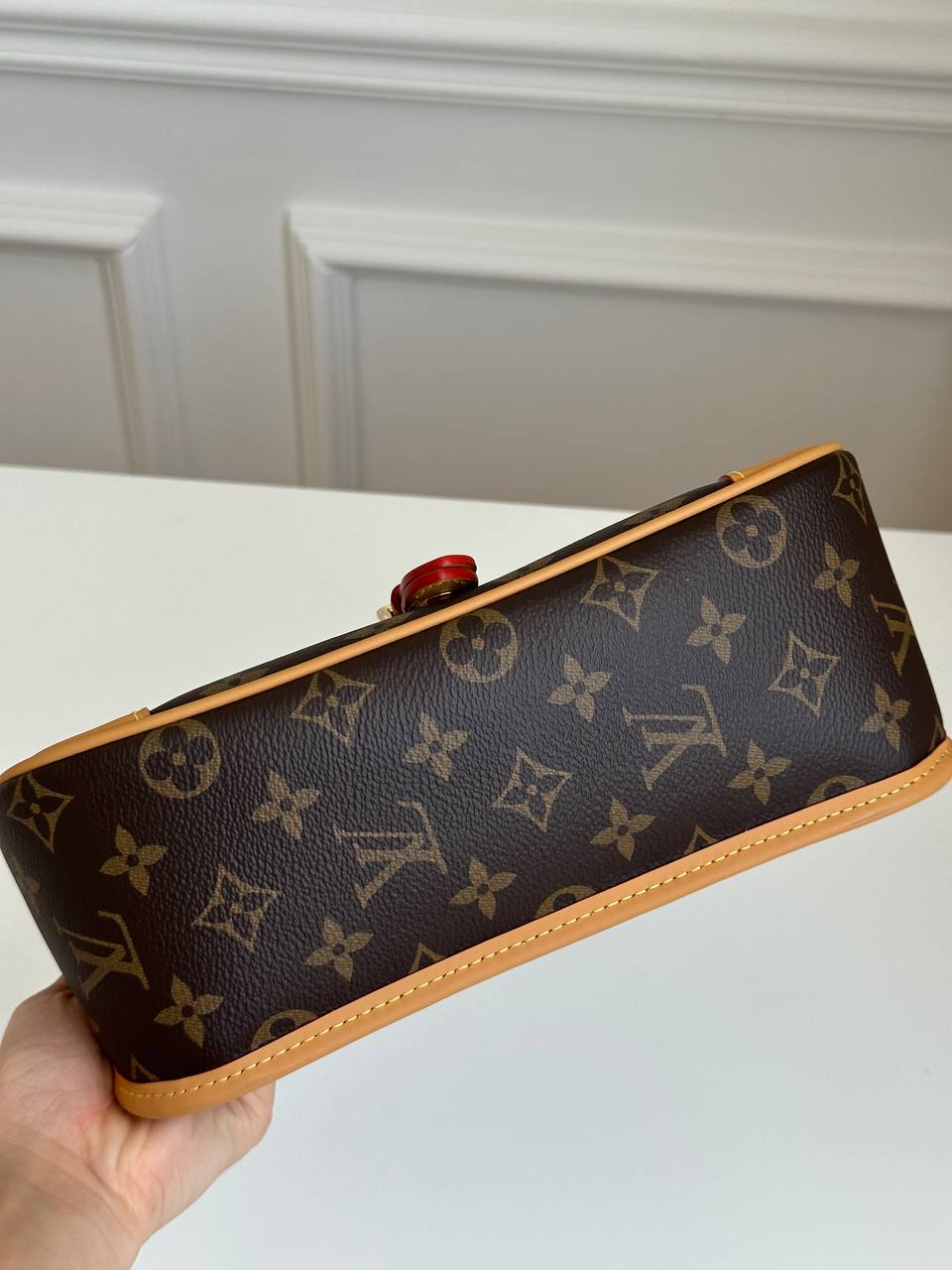 Louis Vuitton Diane Monogram Canvas Shoulder Crossbody Bag