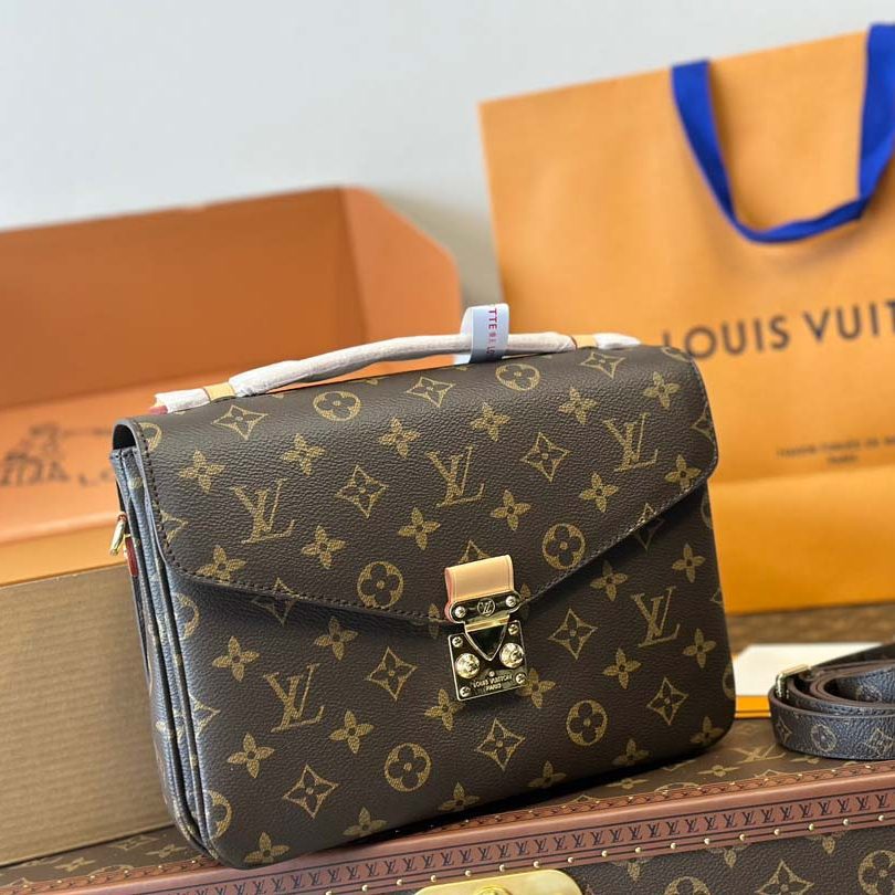POCHETTE METIS BACKPACK MONOGRAM 25CM