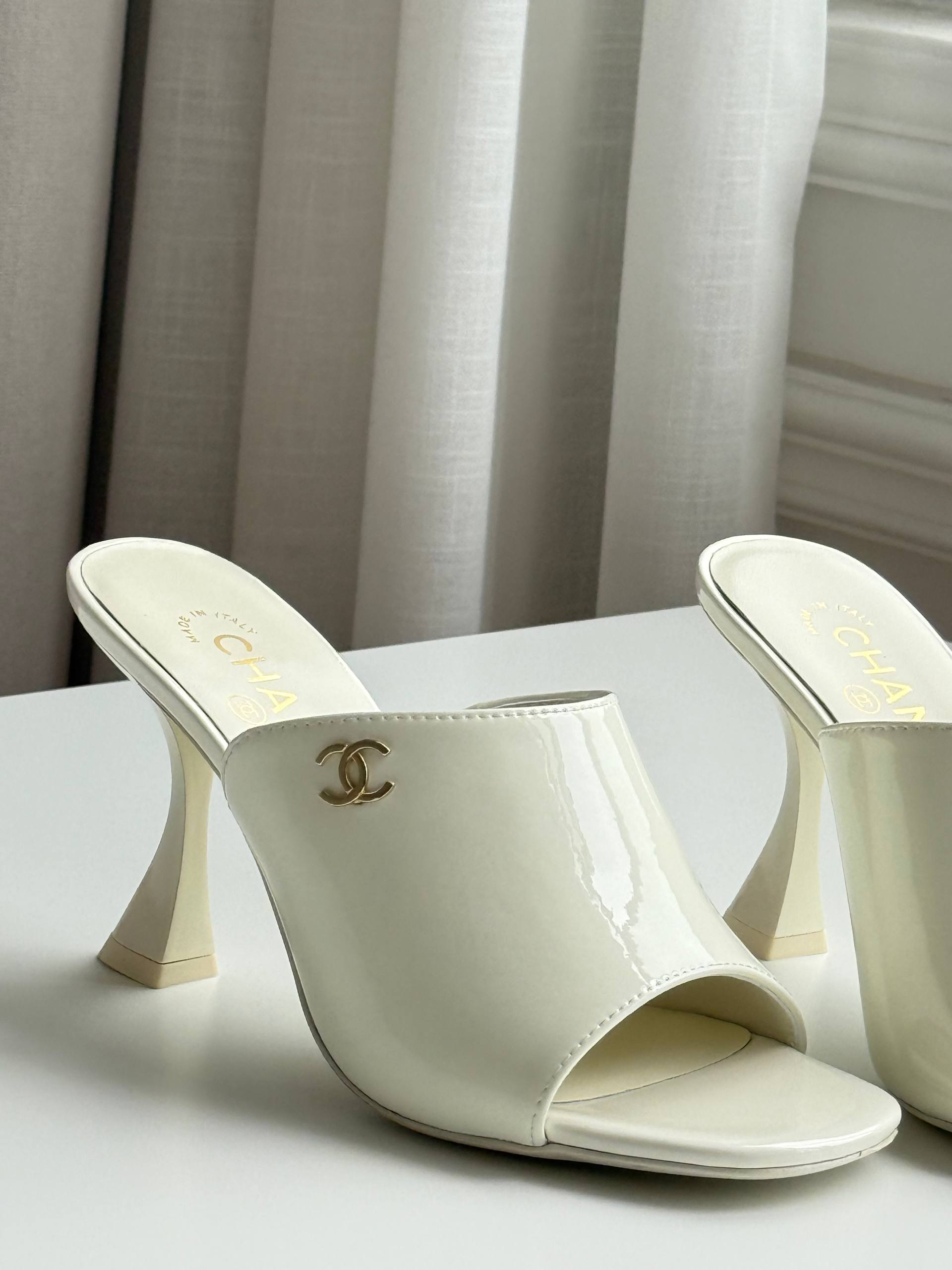 Chanel Patent Leather CC Logo Block Heel Open-Toe Mule Sandals