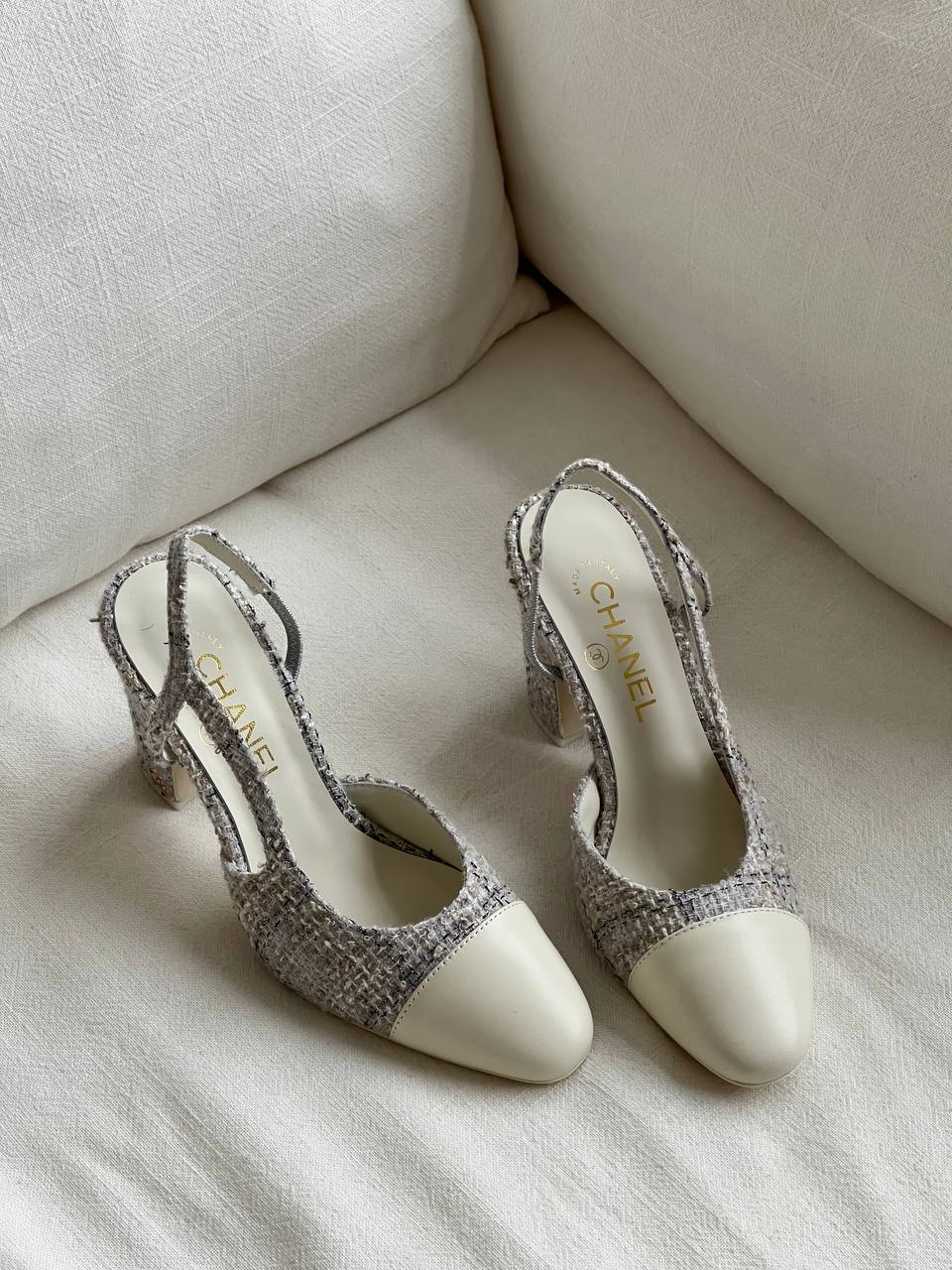 Chanel Grey Silver Tweed & Off-white Leather Slingback Block Heel Pumps