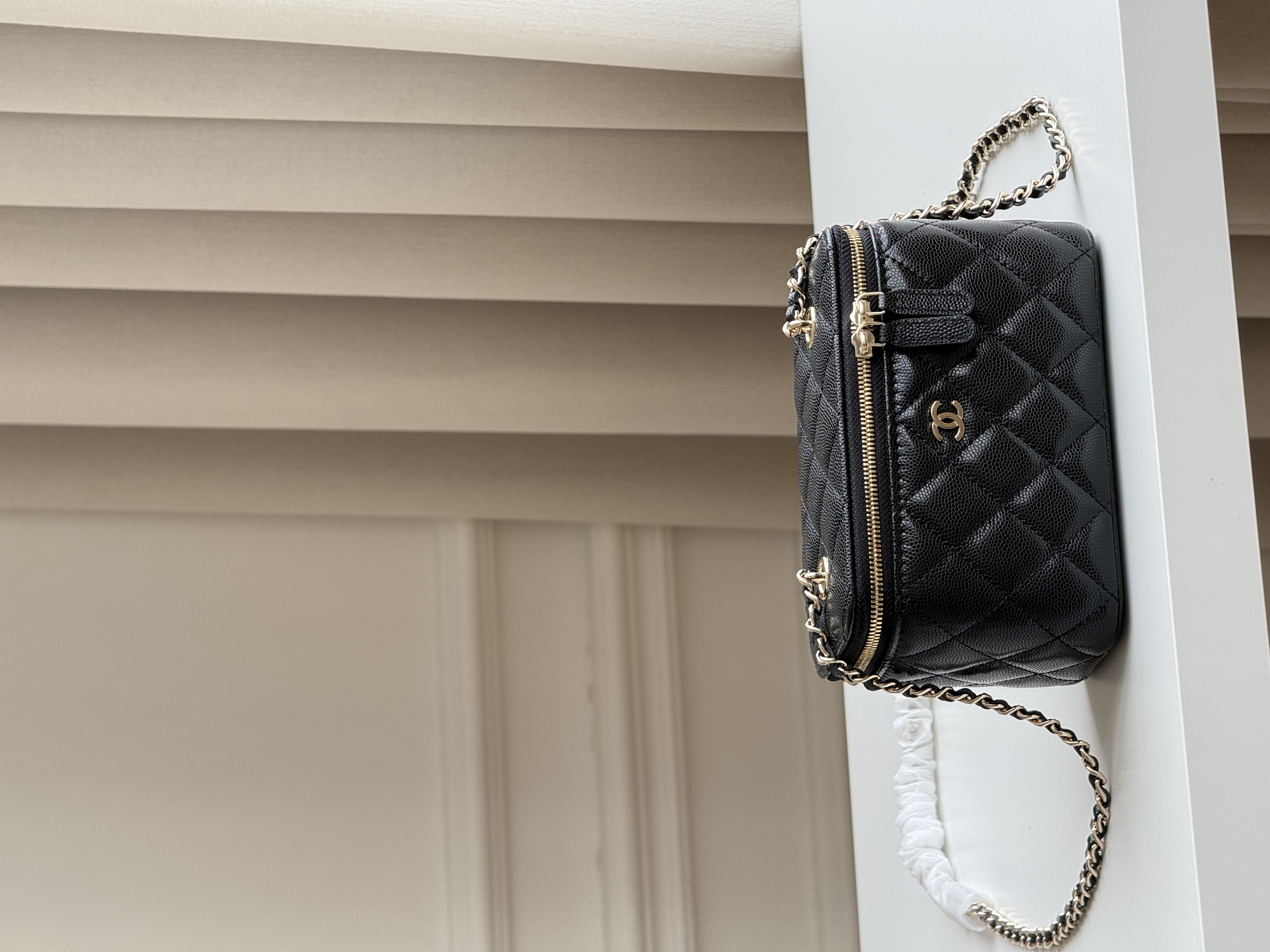 Small Caviar Chanel Vanity Case