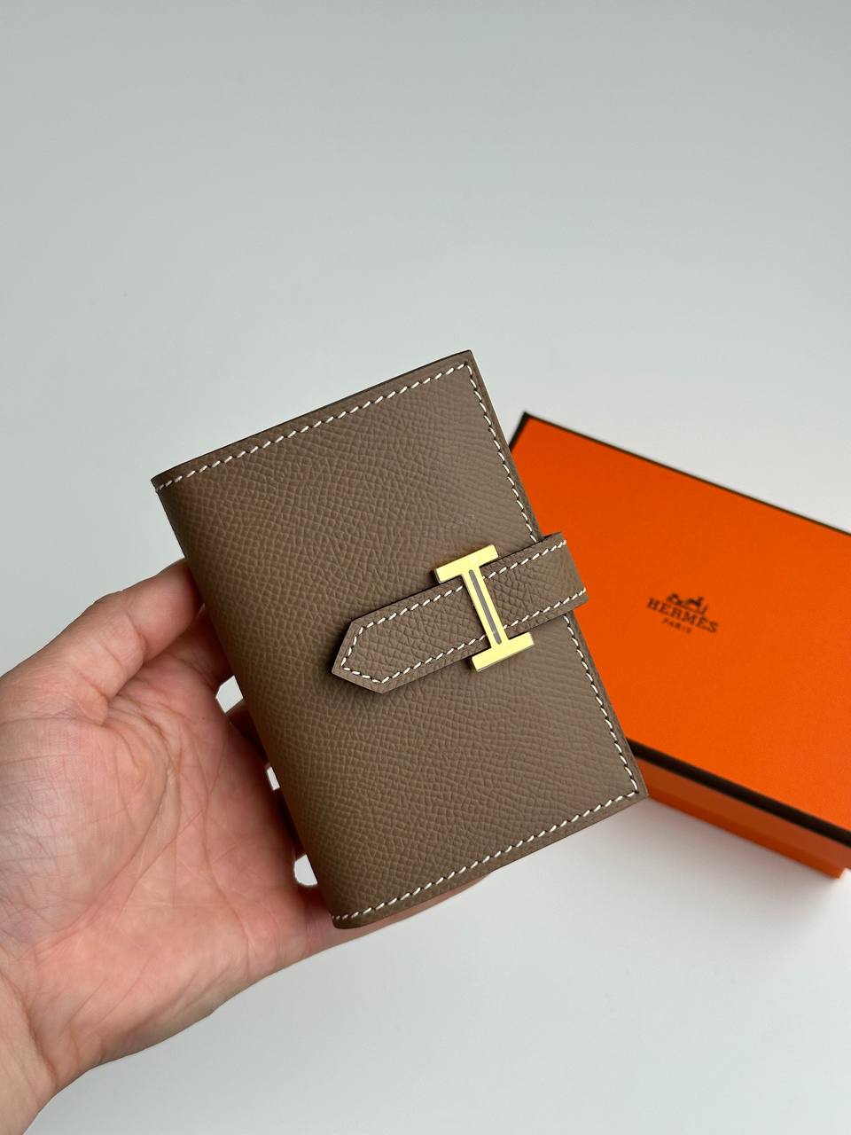 Hermès Bearn Short Wallet Etoupe Epsom Leather with Gold H Buckle