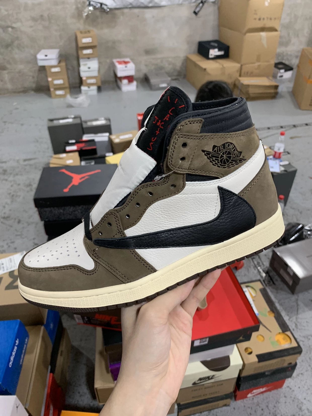 Travis Scott AJ 1 High Brown