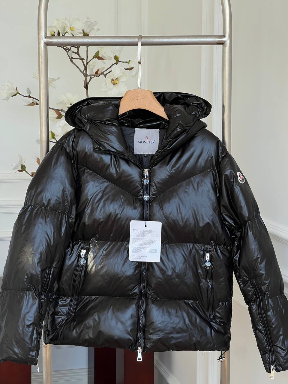 Moncler Glossy Nylon Logo Hood-collar Short Down Jacket