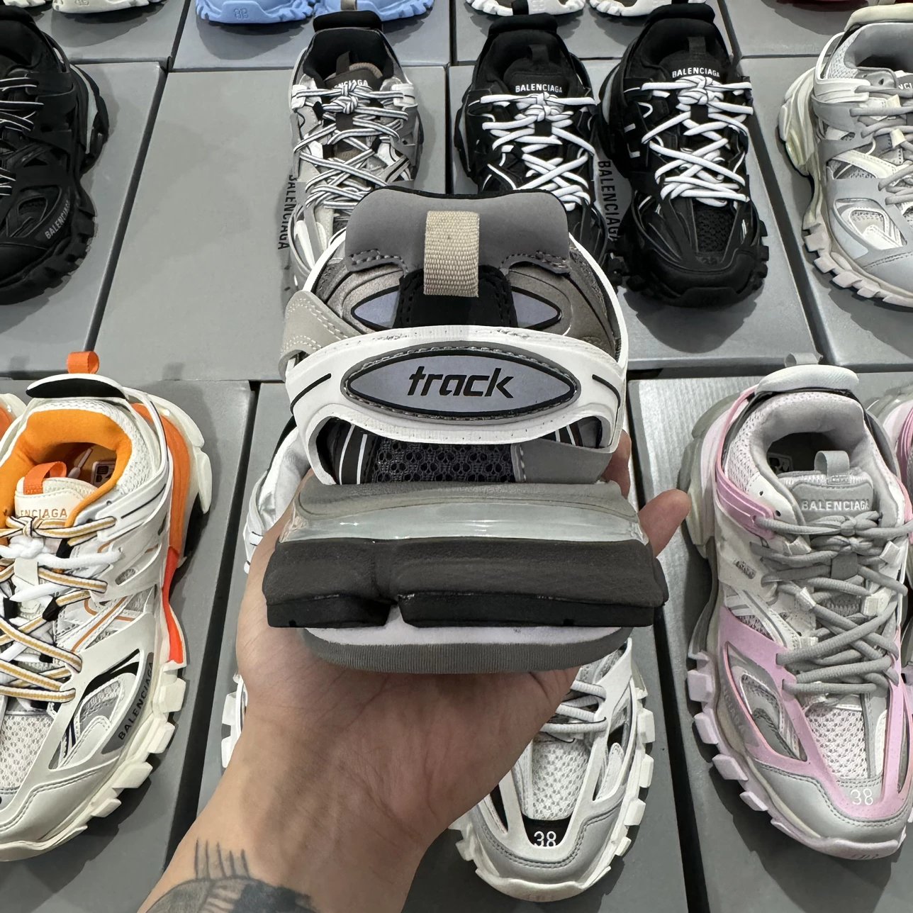 LED 1:1 Best Quality Balenciaga Track Shoes Grey