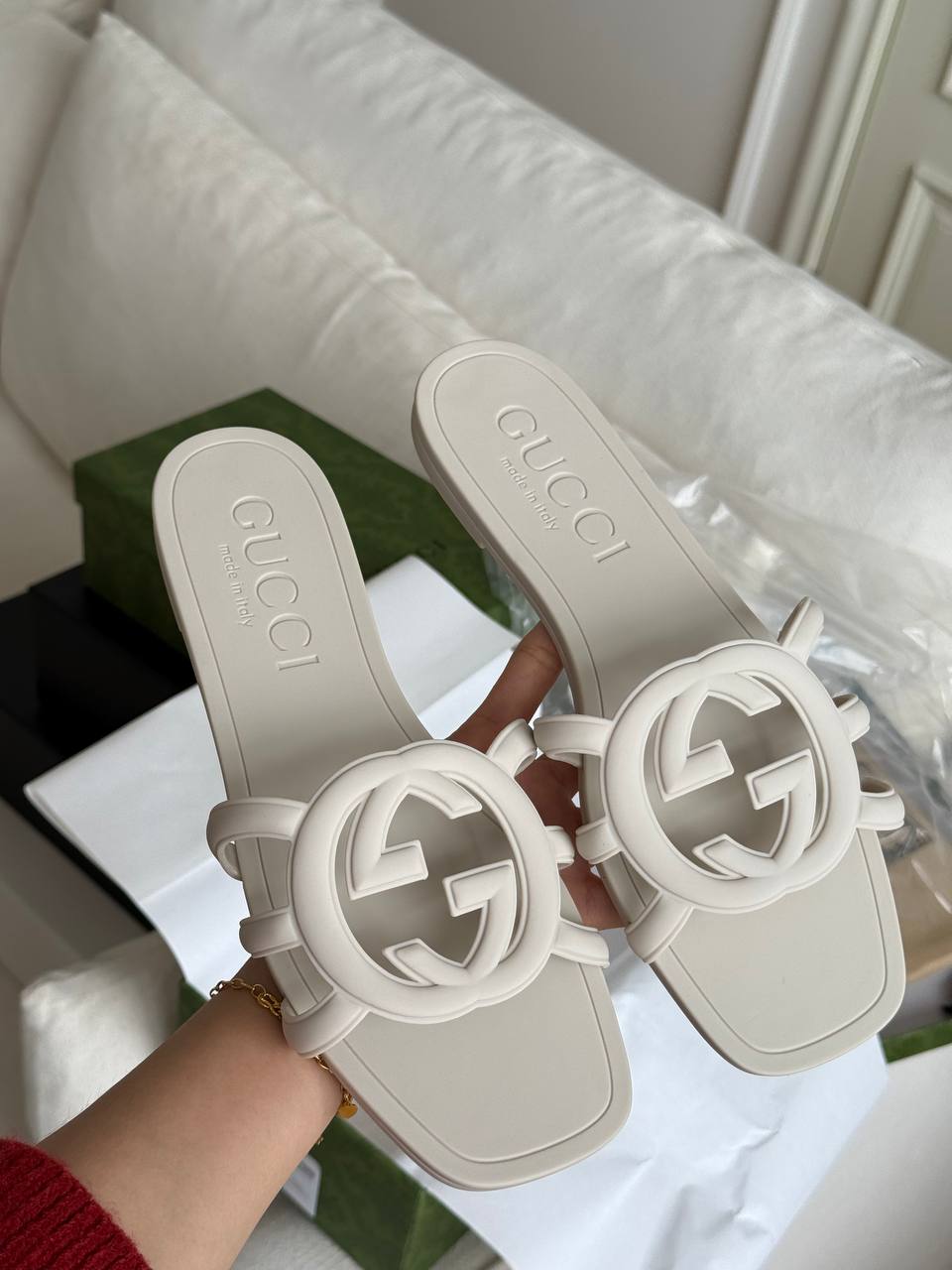Gucci Interlocking G Cut-Out Rubber Slide Sandals