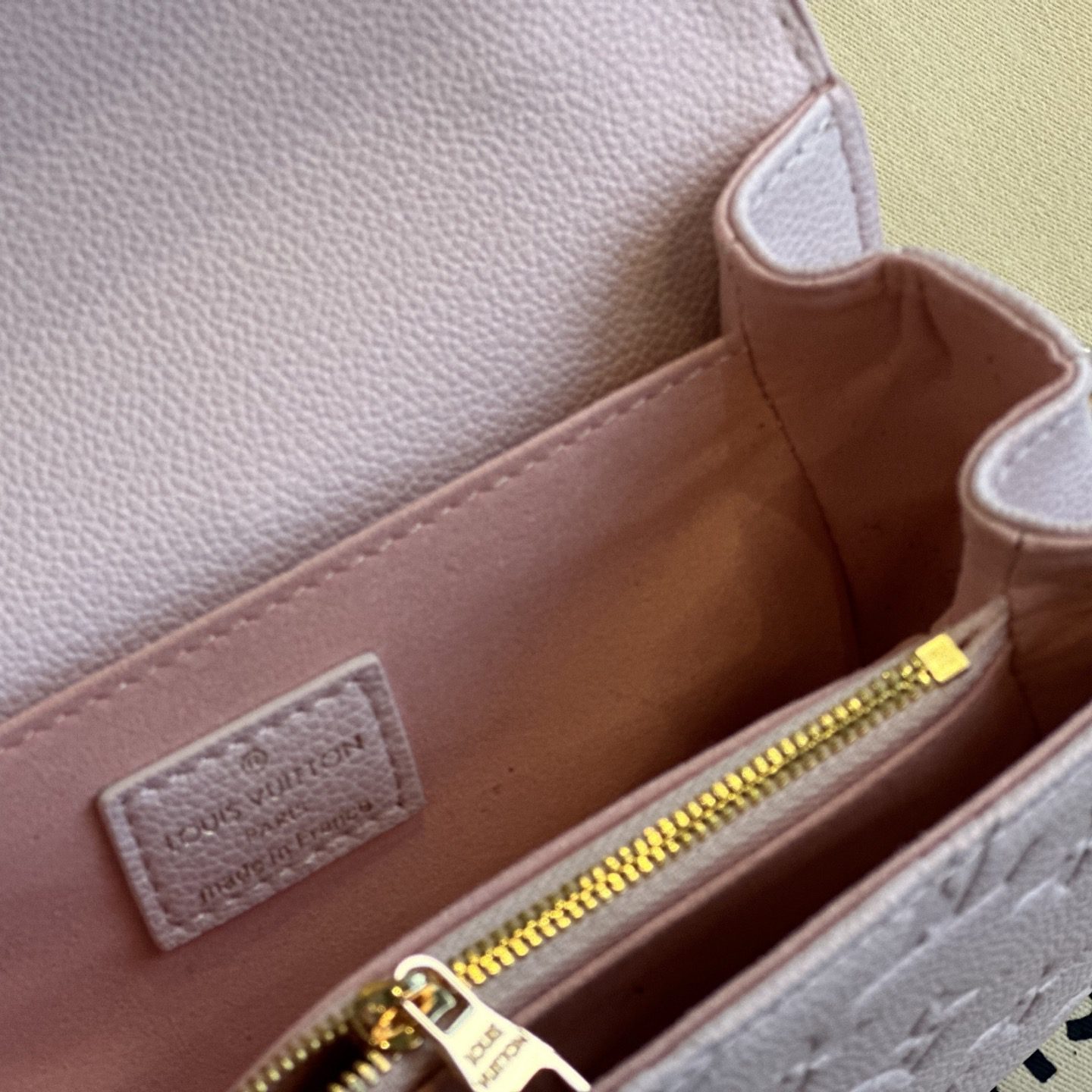 POCHETTE METIS EAST WEST PINK 21X6X13CM