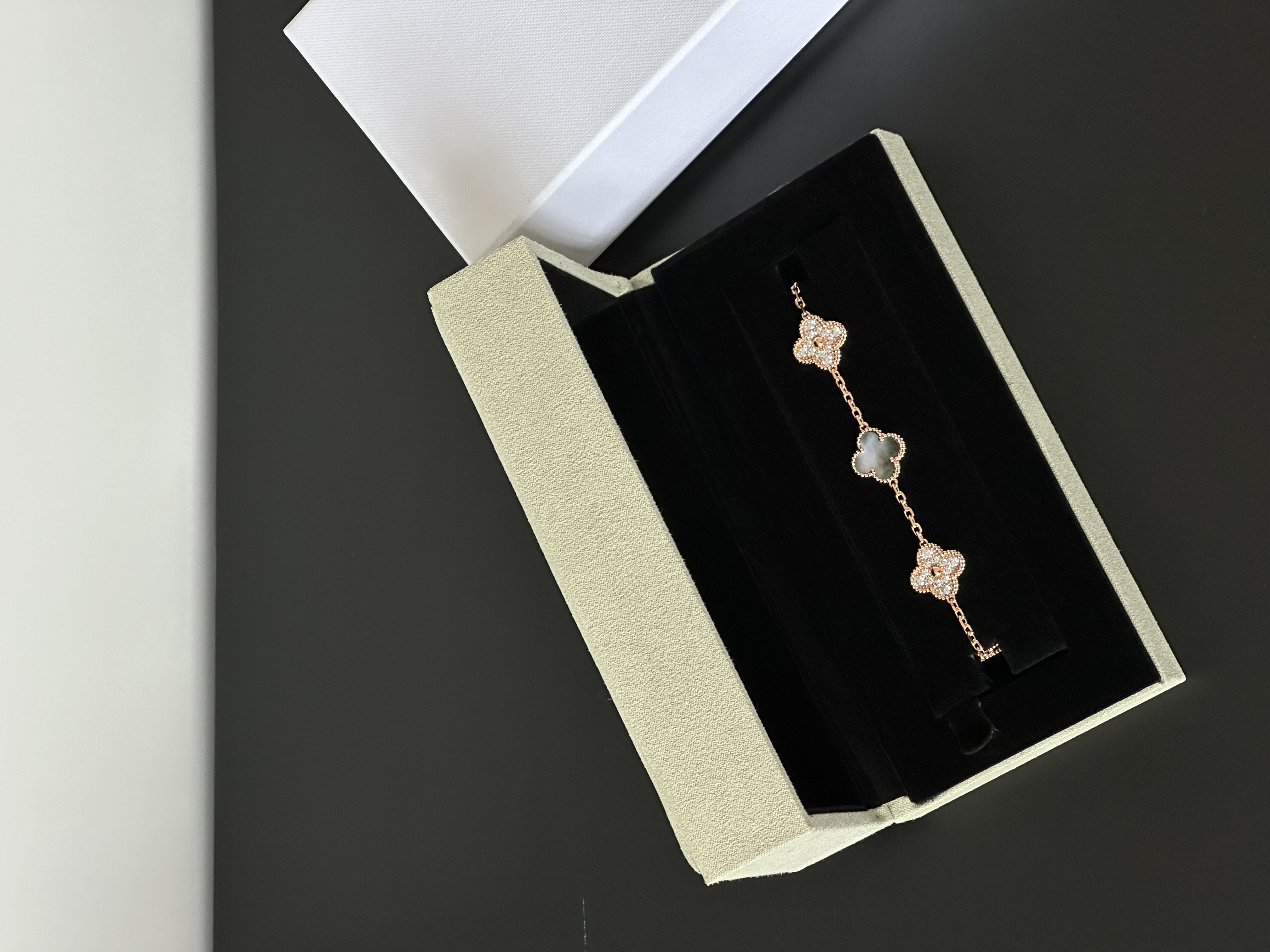 Van Cleef & Arpels Vintage Alhambra 5 Motifs Bracelet with Grey Mother-of-Pearl and Diamonds