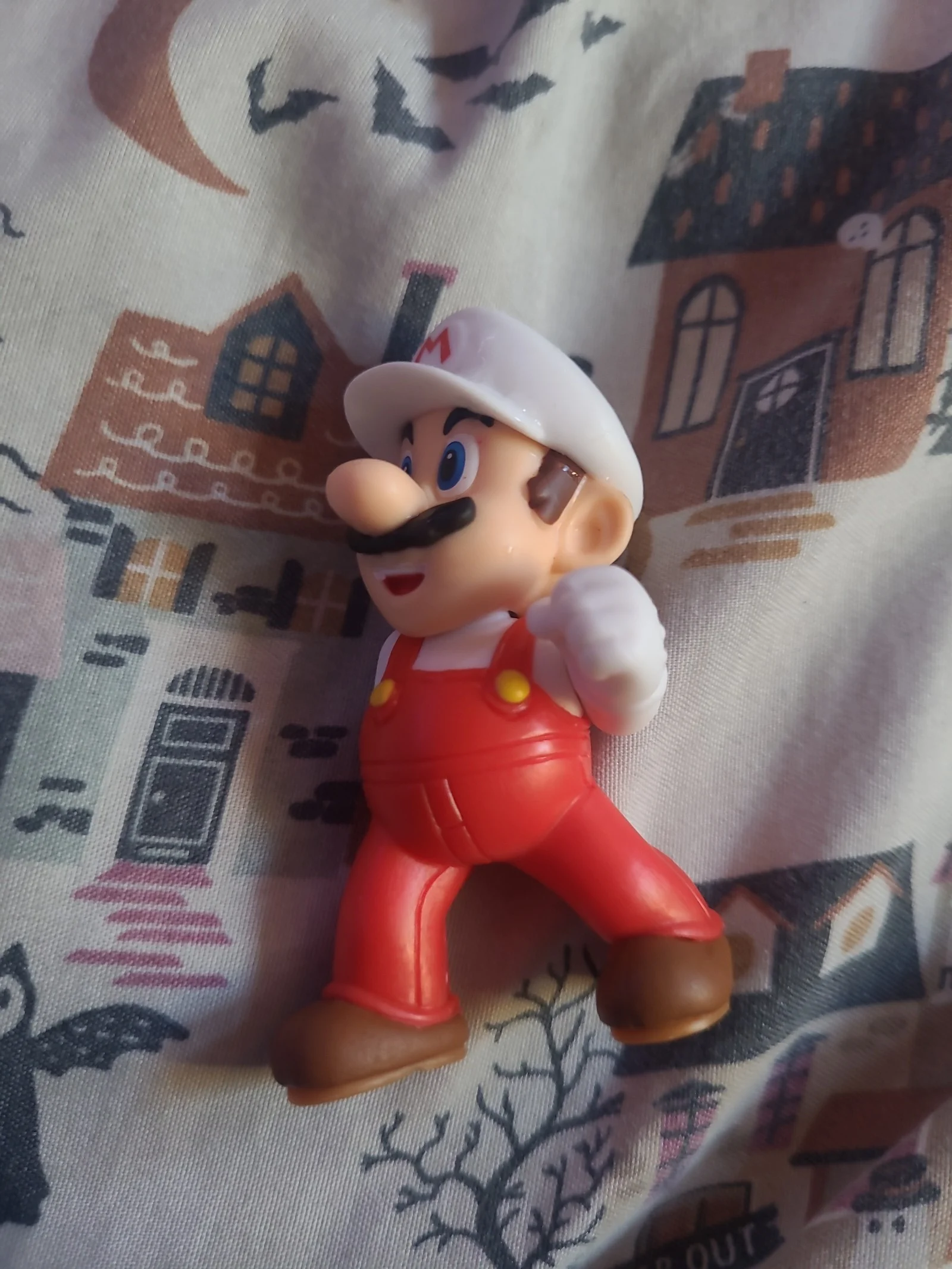 Mario missing one arm and covered in spit 8CBI7