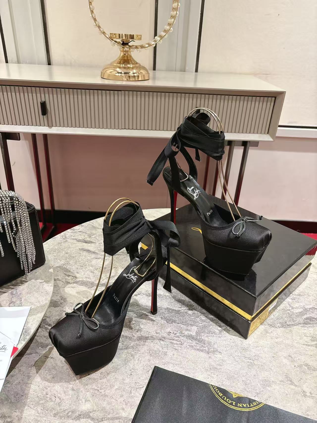 Christian Louboutin Cassia Lace Up Alta High Heels