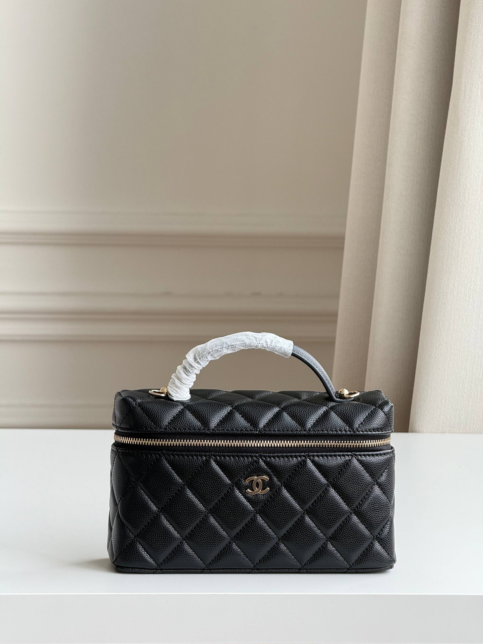 Chanel Caviar Leather Quilted Vanity Case