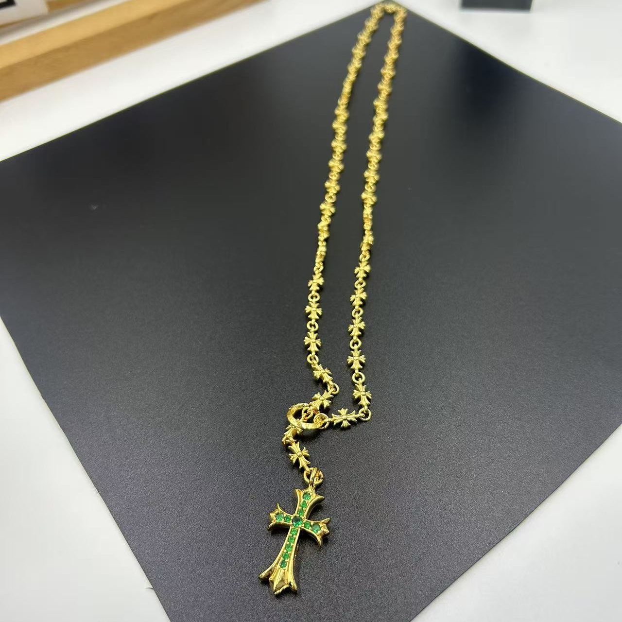 CHROME HEARTS 22K GOLD GREEN DIAMOND CROSS Y-SHAPED NECKLACE
