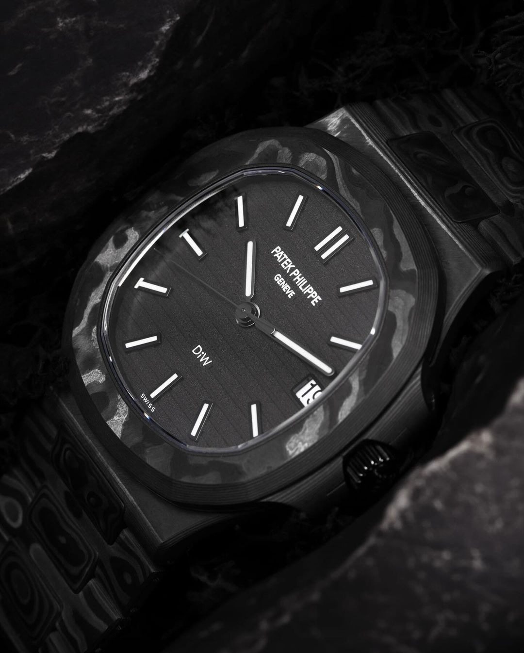 Patek Philippe Nautilus DiW ALL CARBON BLACK 5711【1:1 Replica】