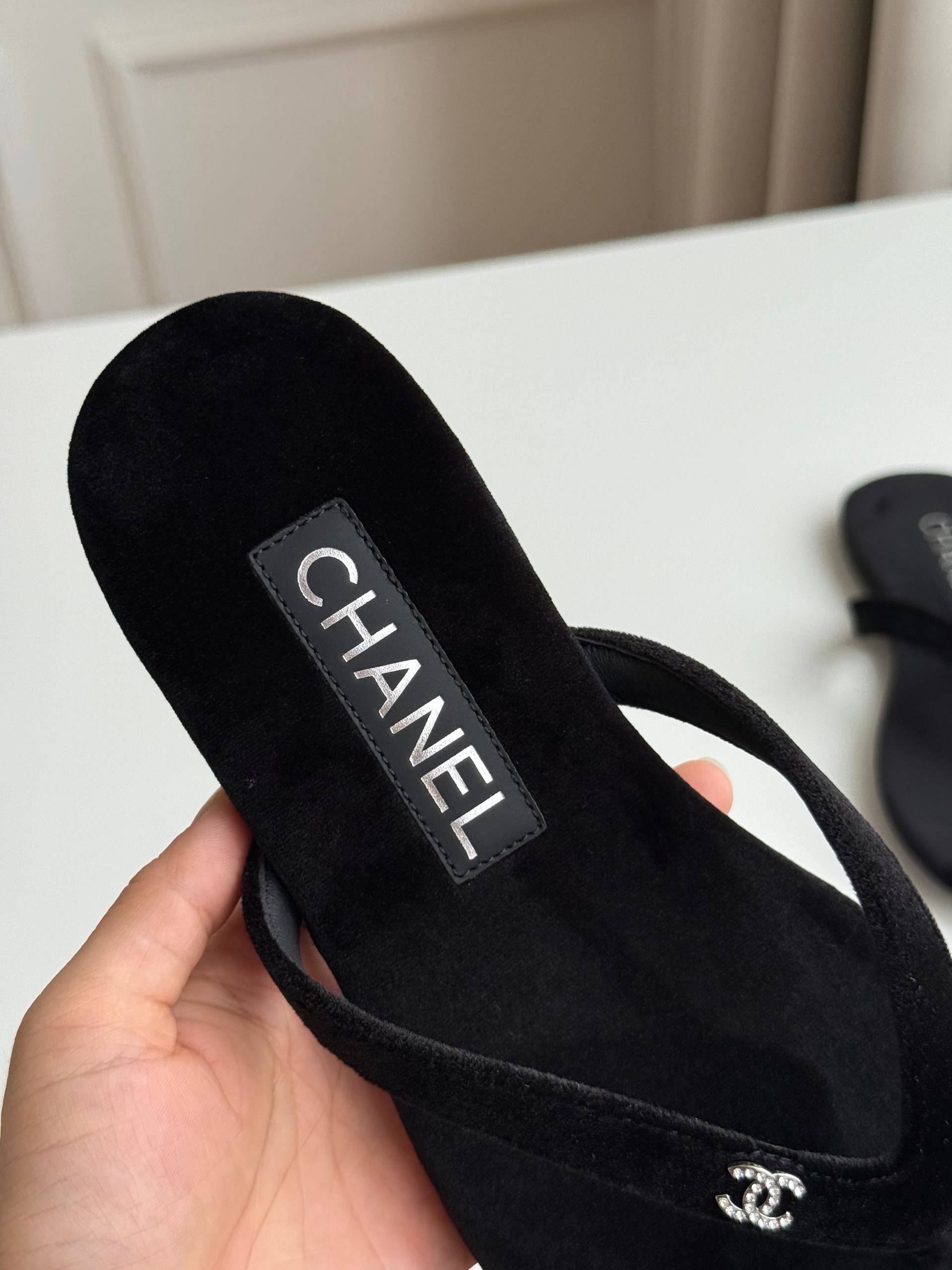 CHANEL Crystal CC Logo Black Suede Flip-Flop Sandals
