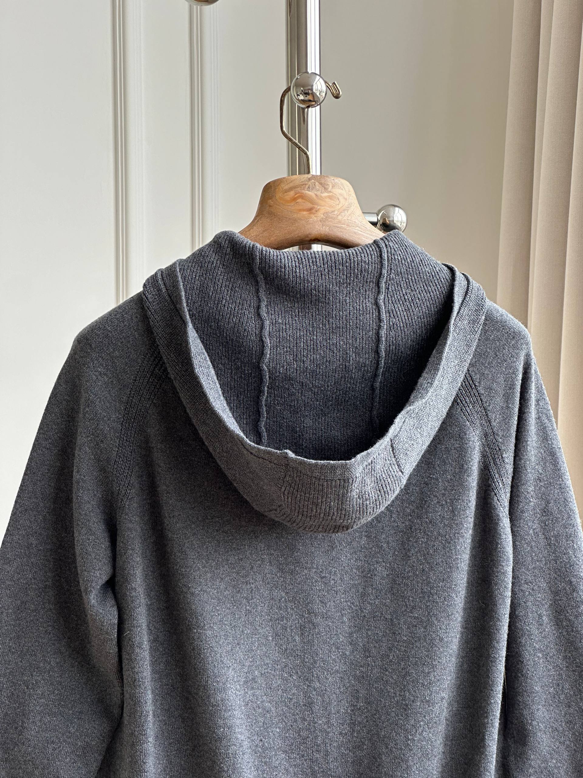 Solid Cashmere Zip-up Hooded Knit Cardigan