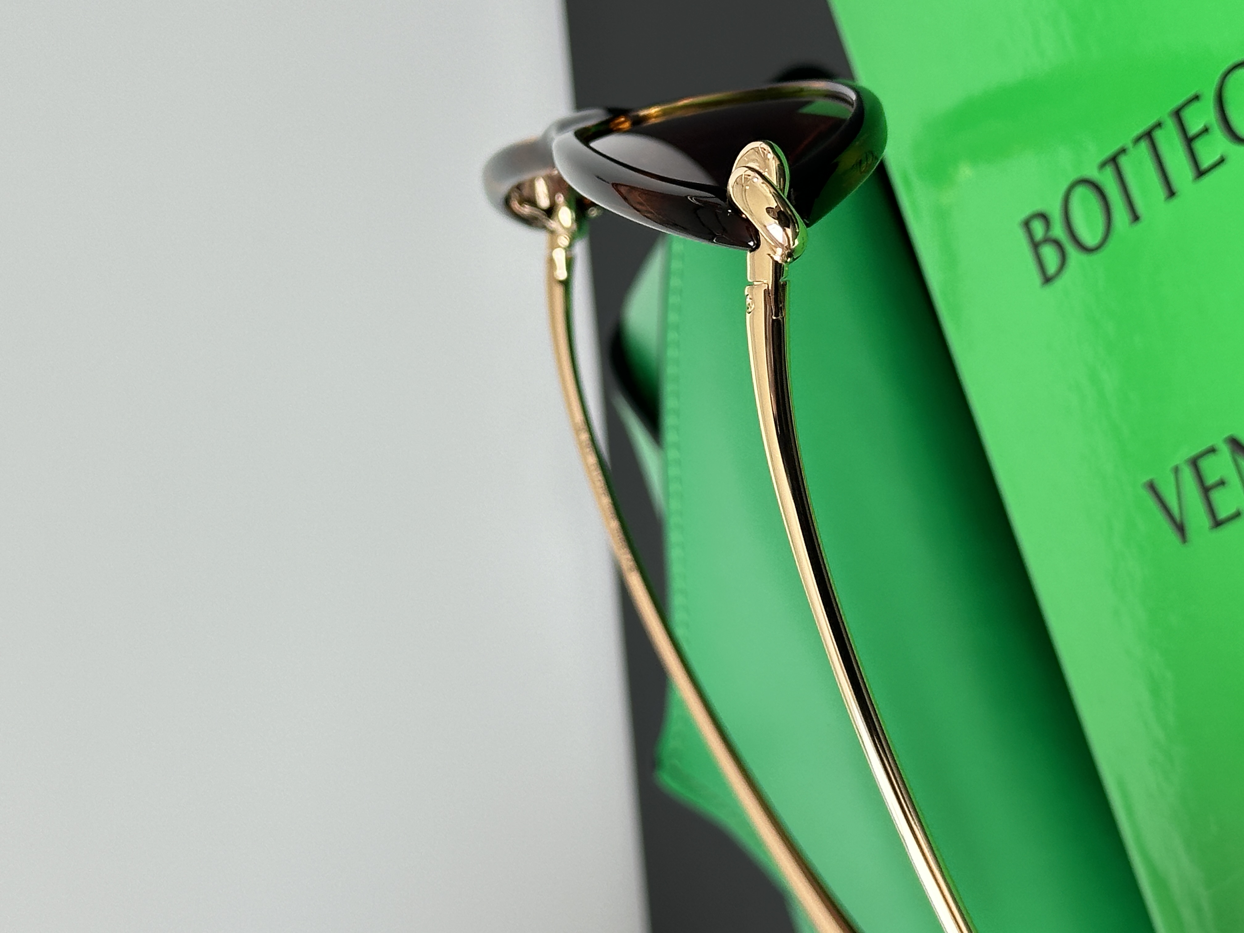 Bottega Veneta Knot Cat-Eye Sunglasses