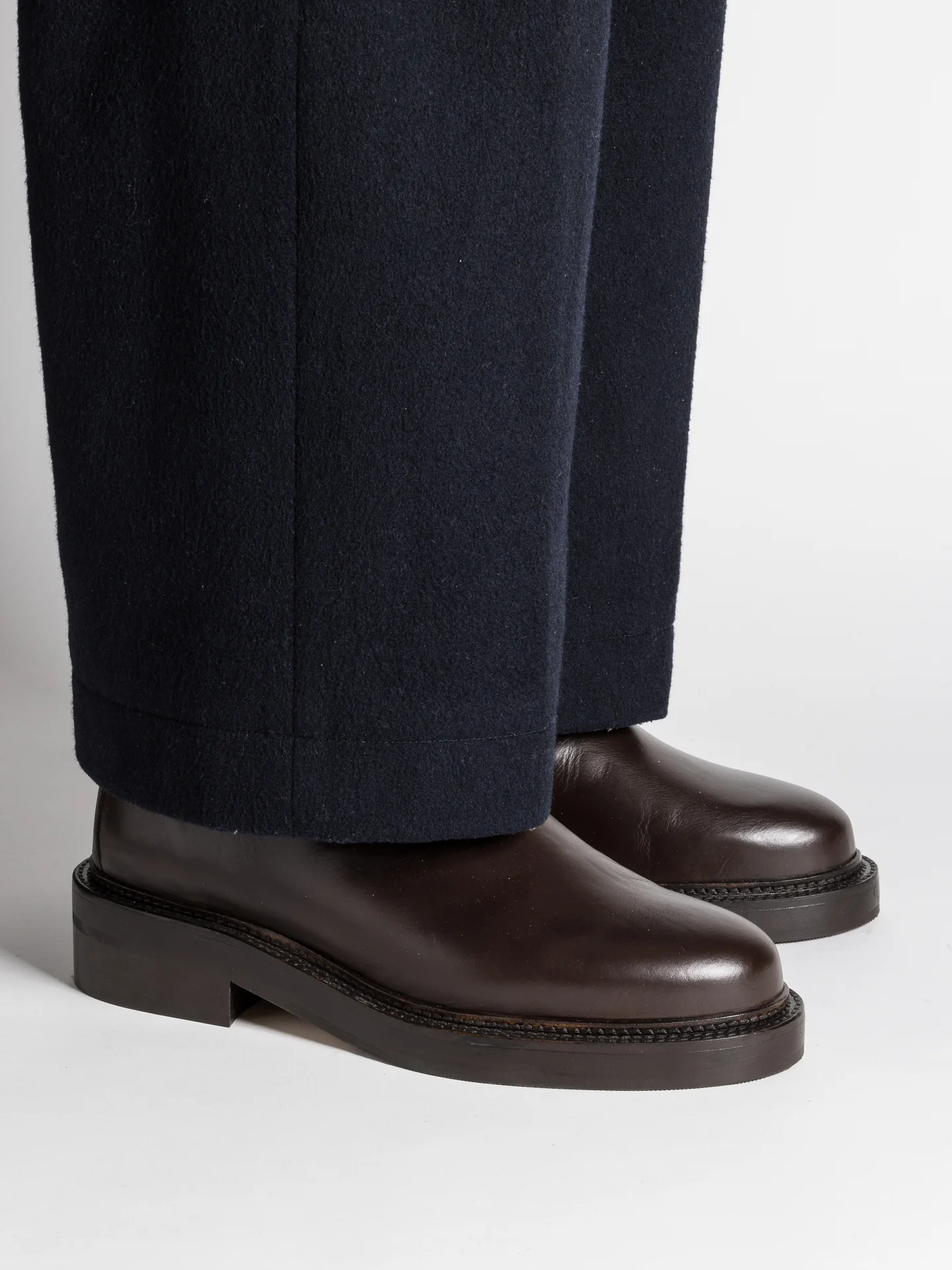 MARCUS DARK BROWN