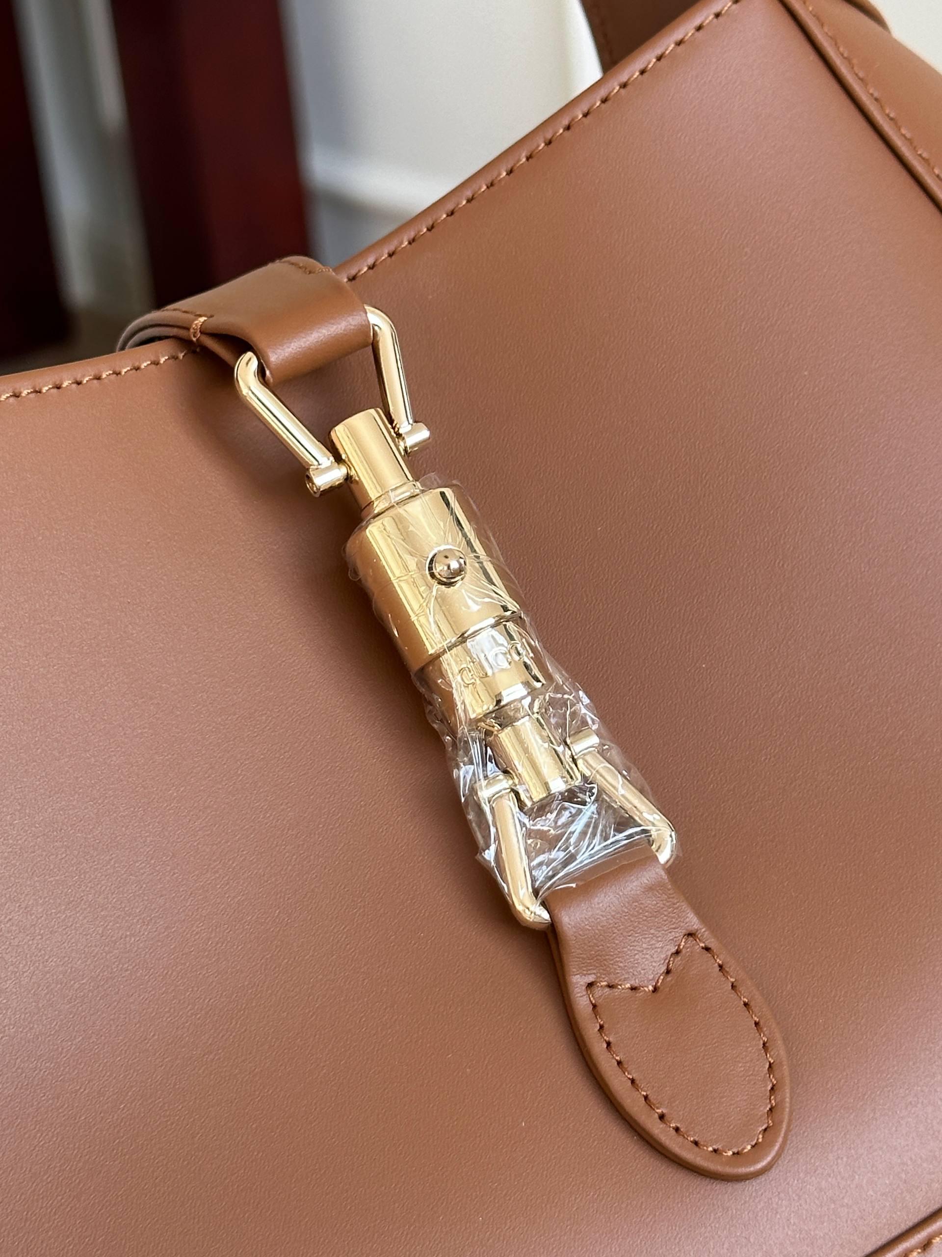 Gucci Jackie 1961 Small Caramel Smooth Leather Hobo Bag with Web Strap