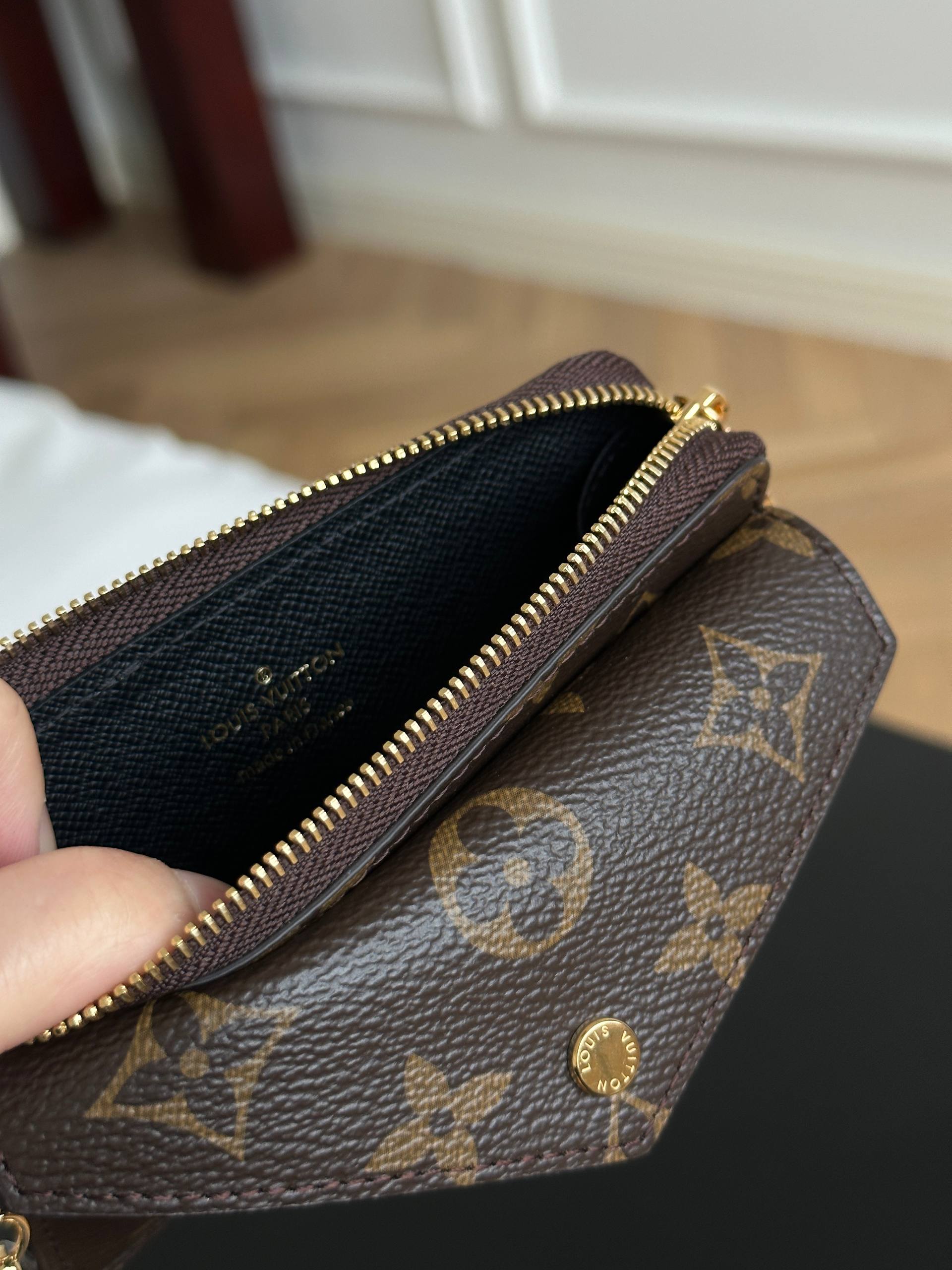 Louis Vuitton Monogram Envelope Zipped Card Coin Wallet