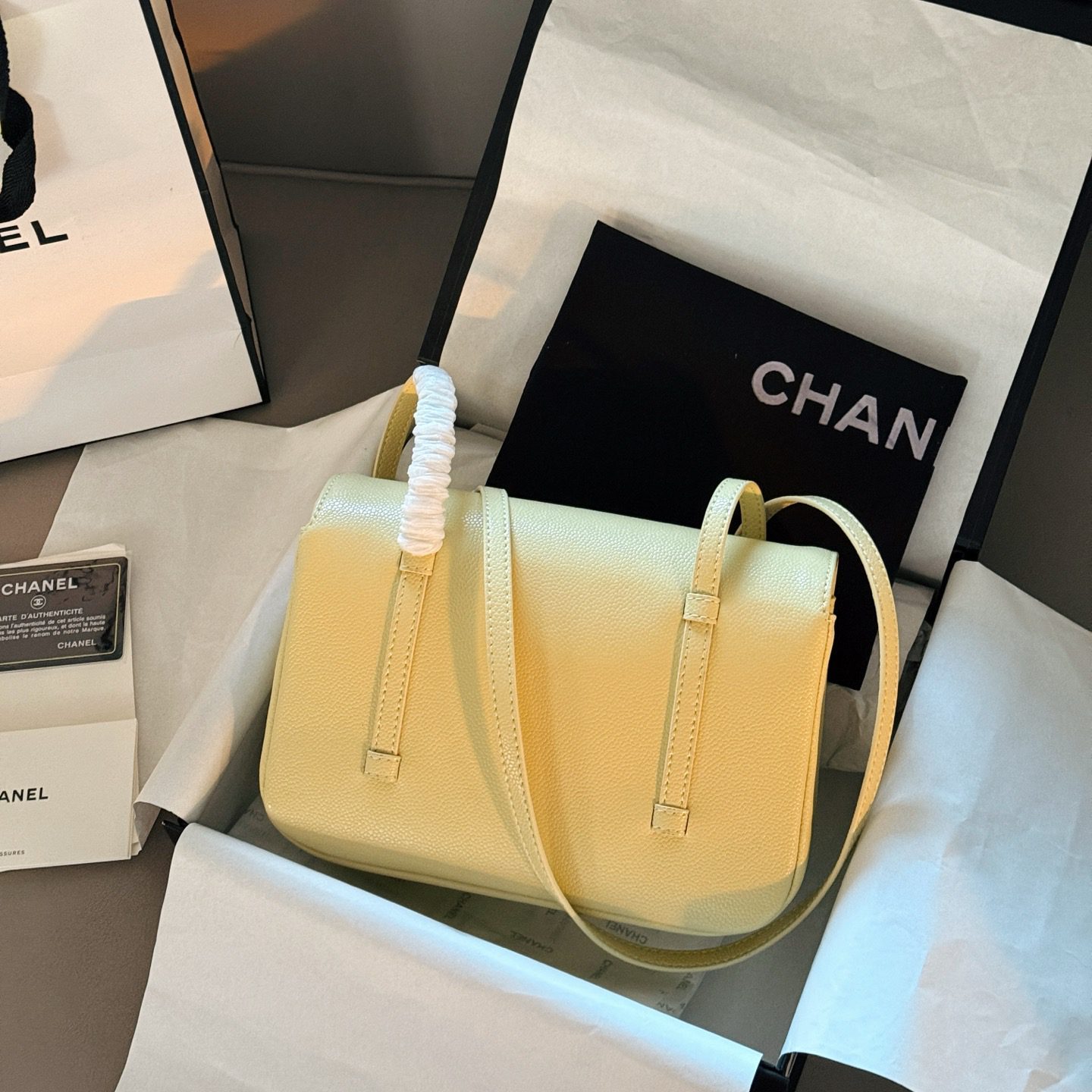 MINI FLAP BAG WHITE 23X16CM