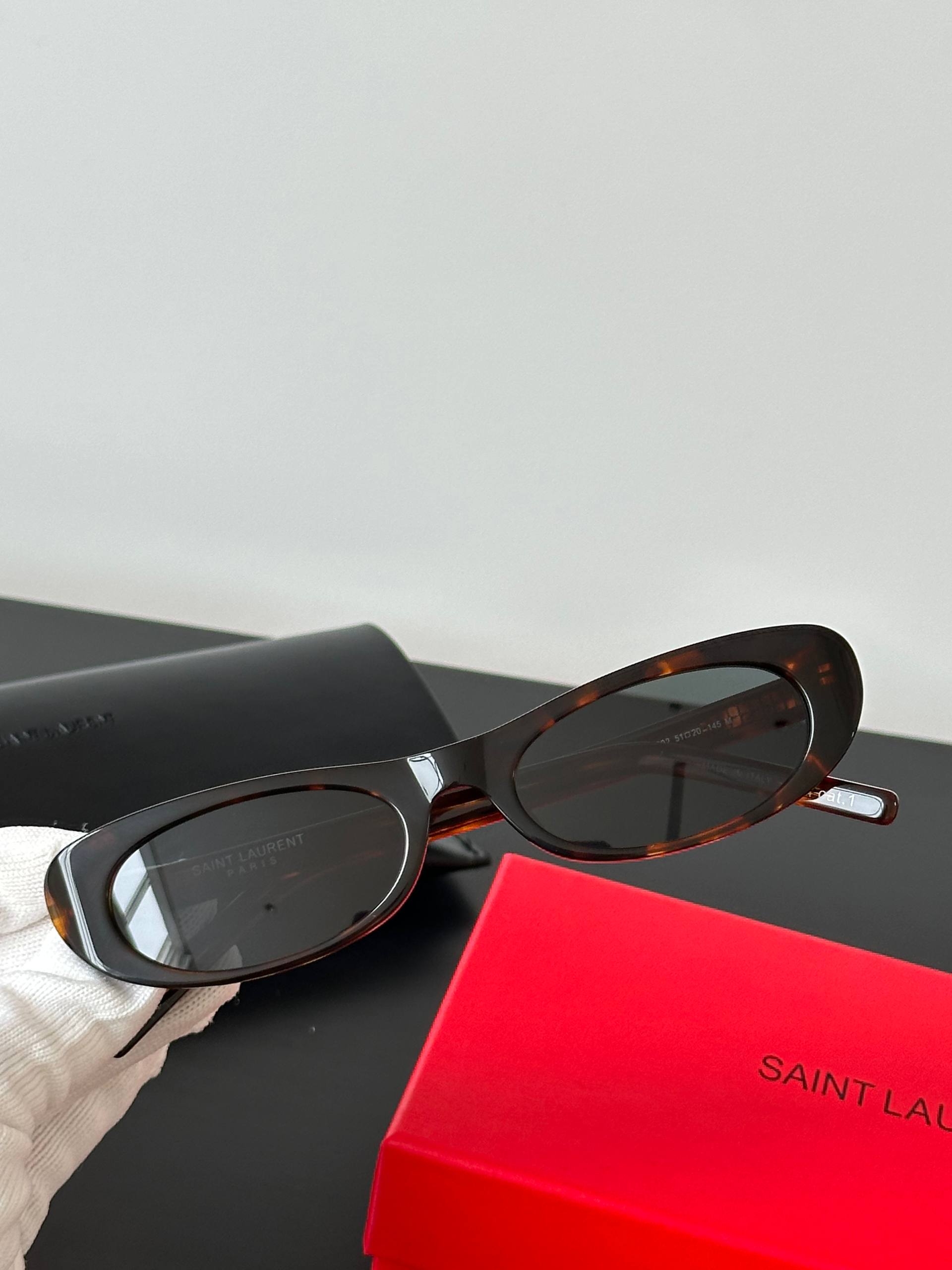 SAINT LAURENT SL 736