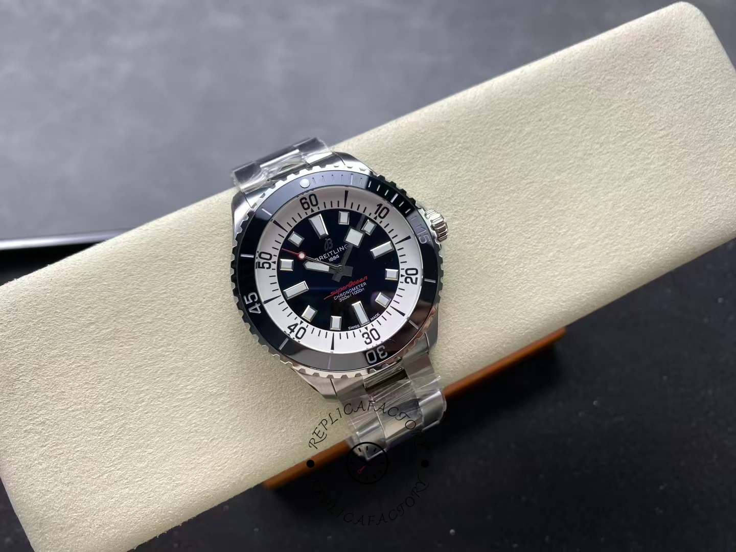 Breitling Superocean Automatic 44 A17376211B1A1 Replica Men's Watch