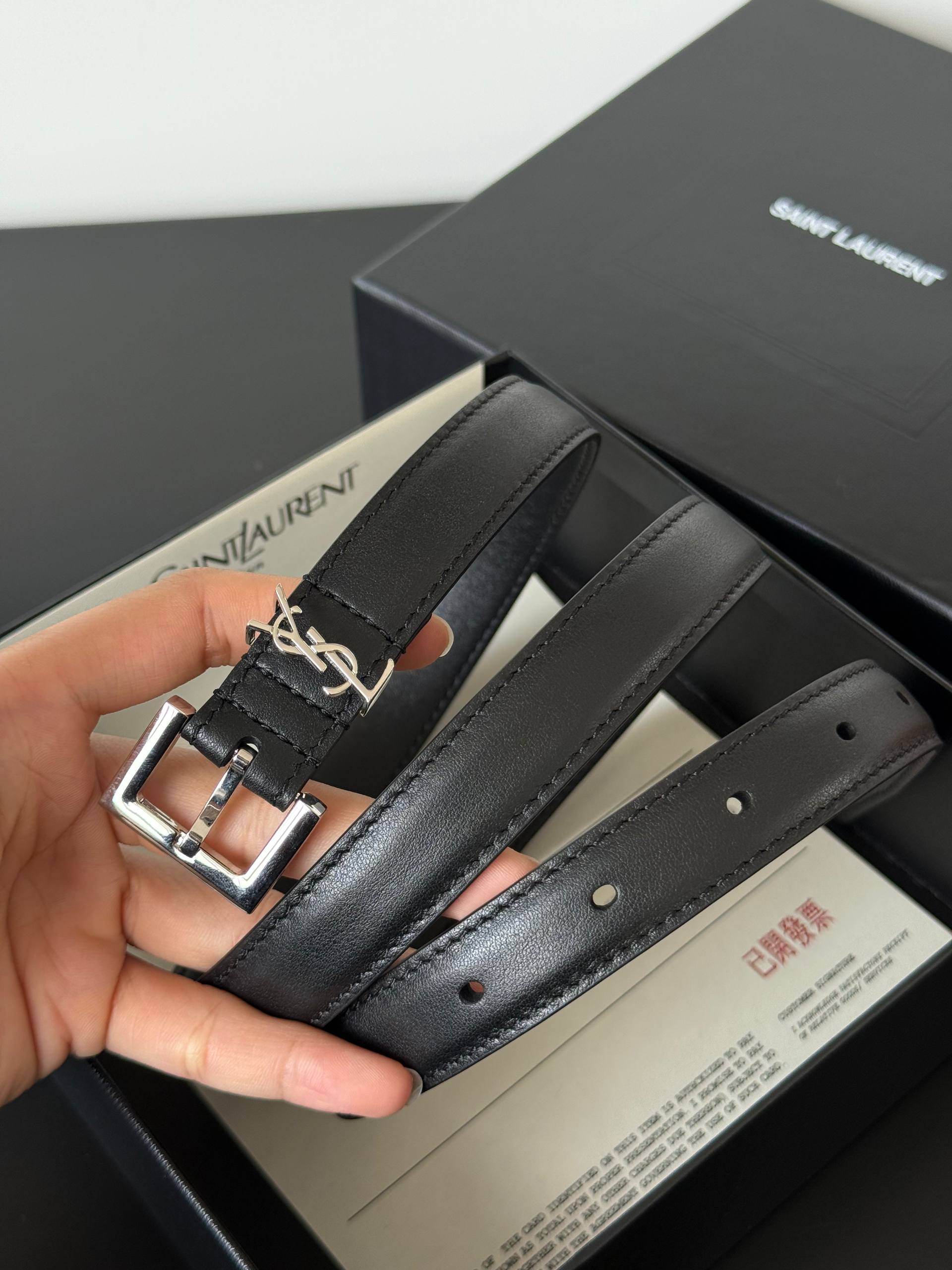 Saint Laurent Cassandre Thin Belt in Smooth Leather