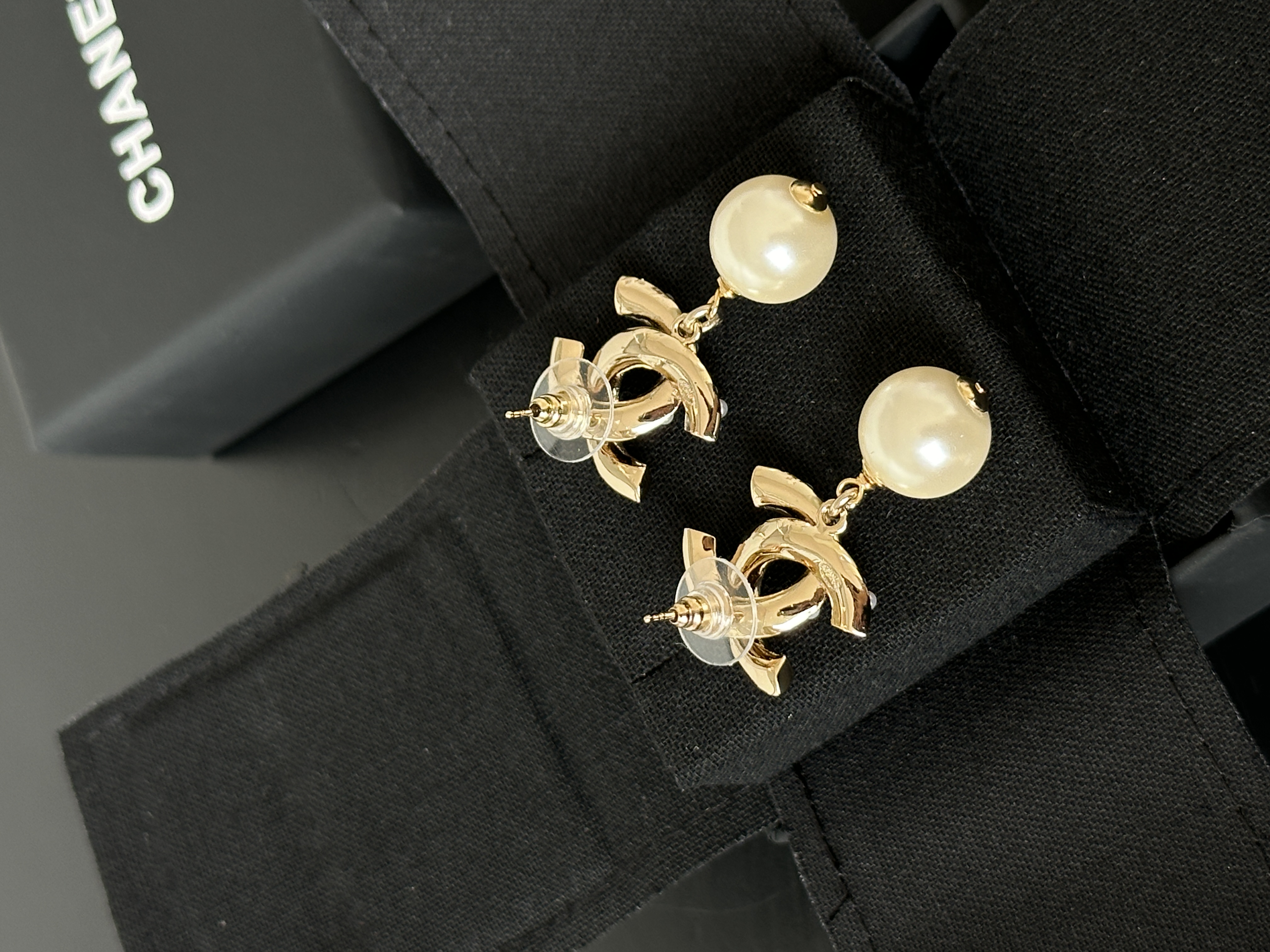 Chanel Interlocking CC Stud Earrings With Pearl Inlay & Dangling Large Pearl Drop