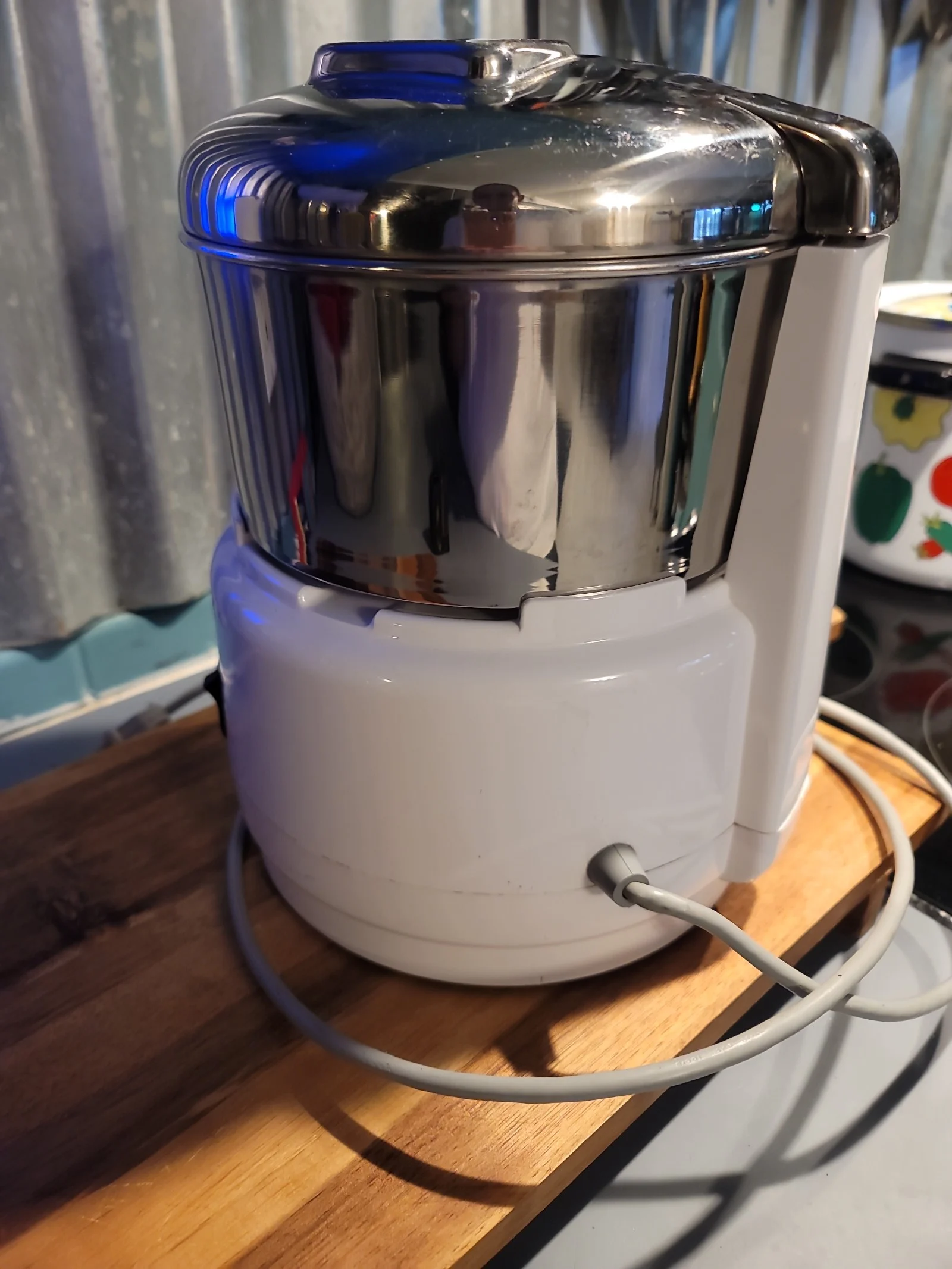 WARING brand Professional Juice Extractor I0VDM