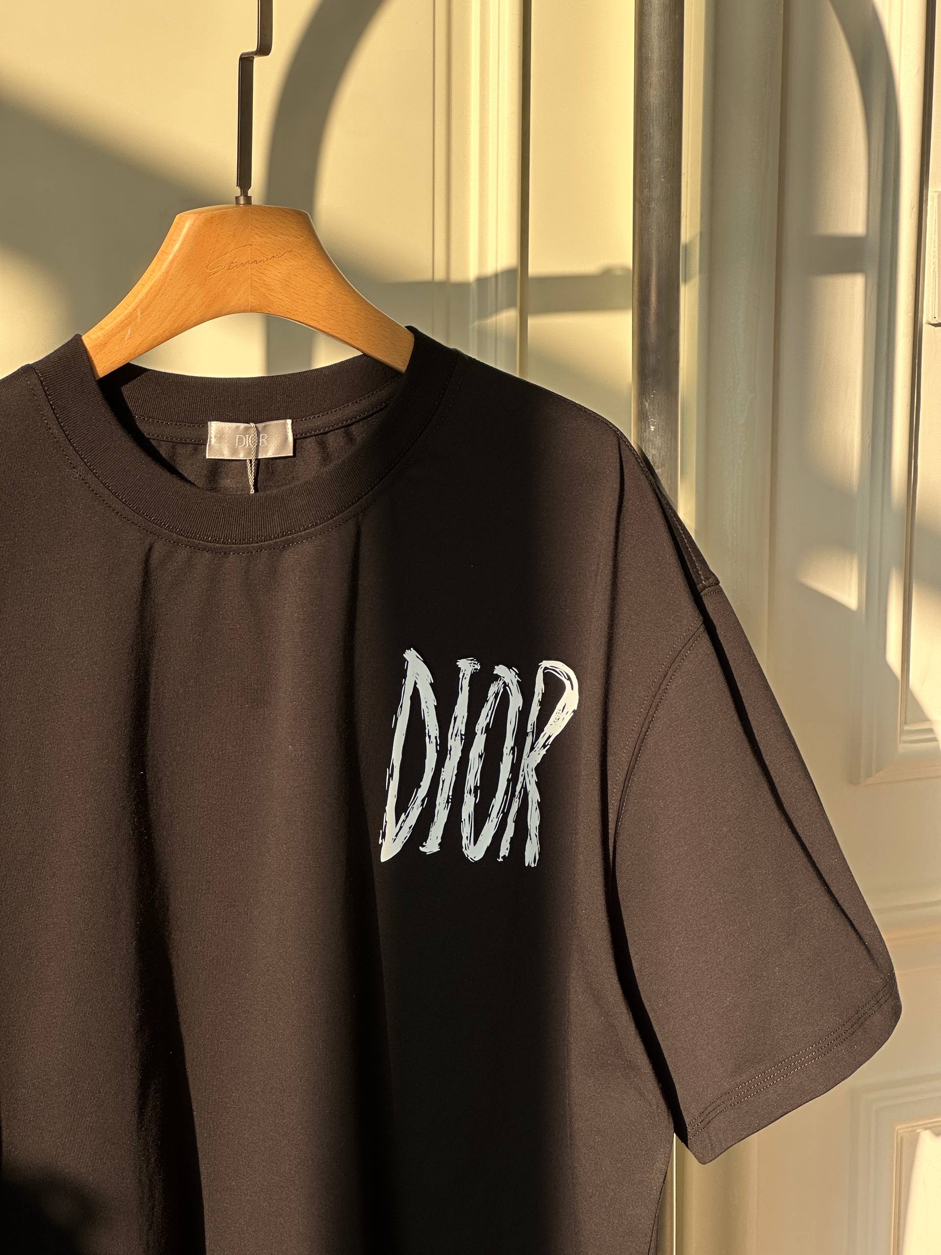 Dior Crew Neck Loose Short Sleeve T-Shirt with Graffiti DIOR Logo