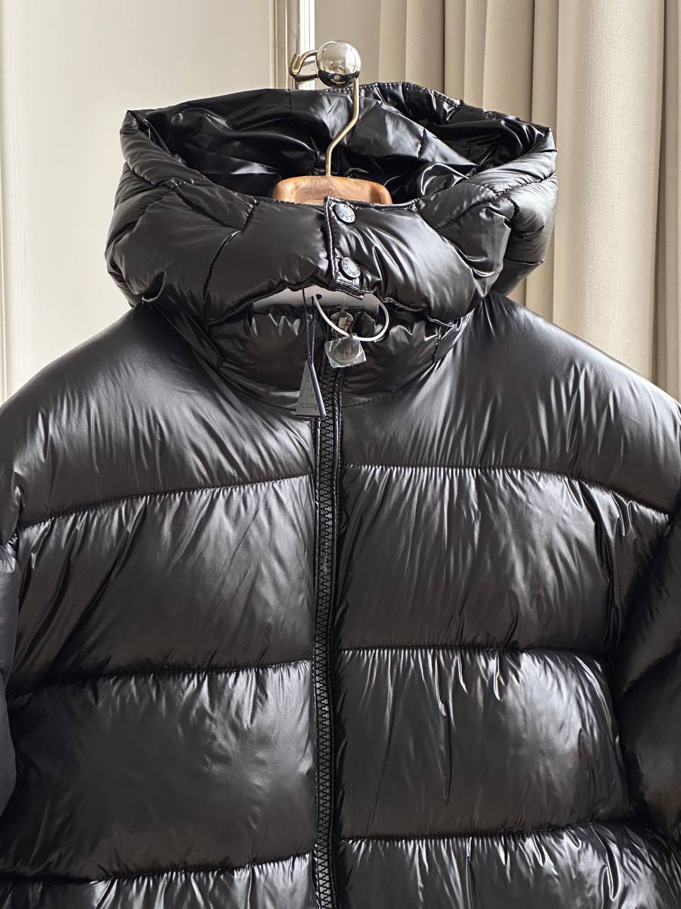 Black Shiny Nylon Horizontal Quilt Hooded Short Down Jacket